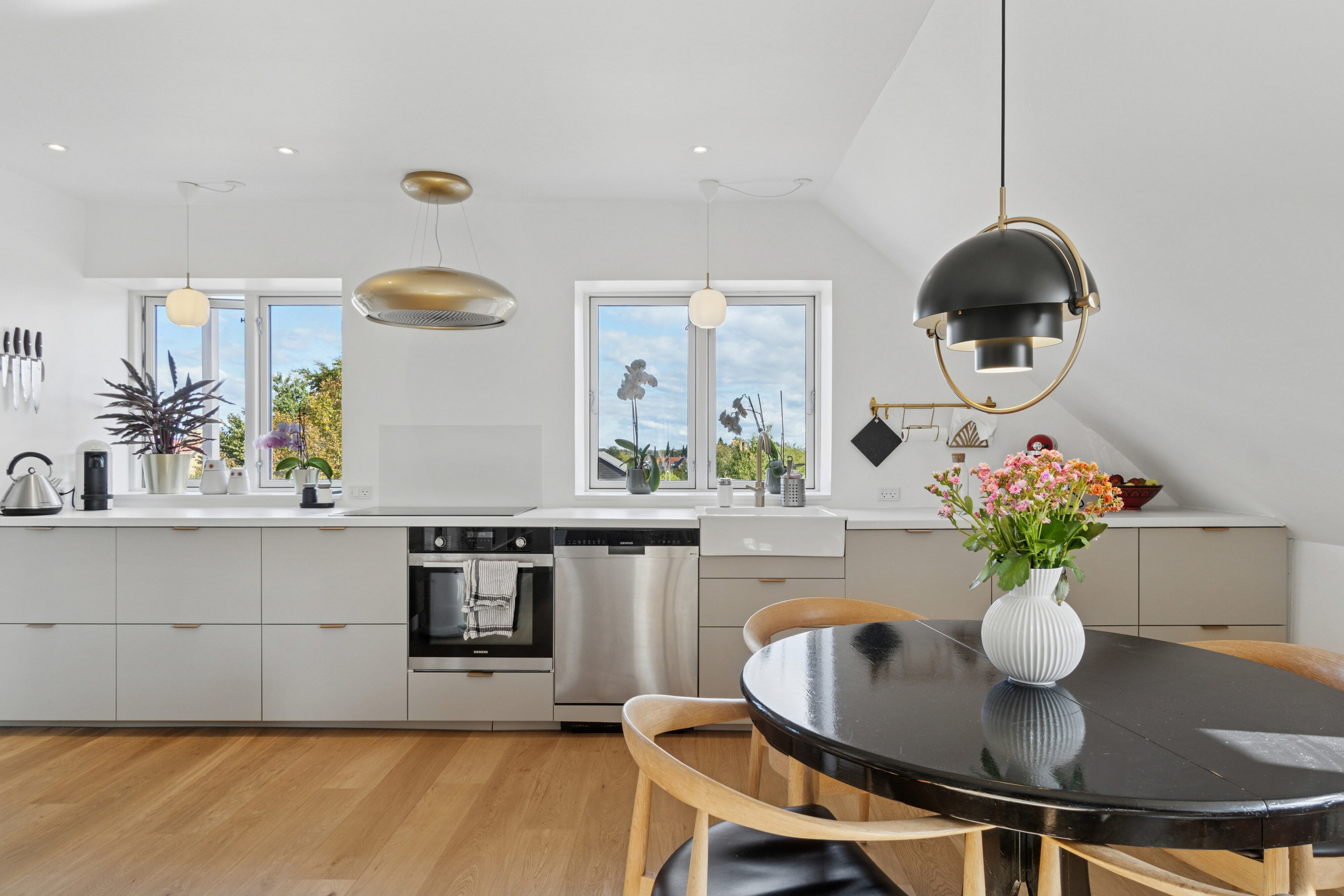 Fremhævet køkken billede i fuldskærmstilstand. Billede af Himmelkol 1, 1., 2610 Rødovre