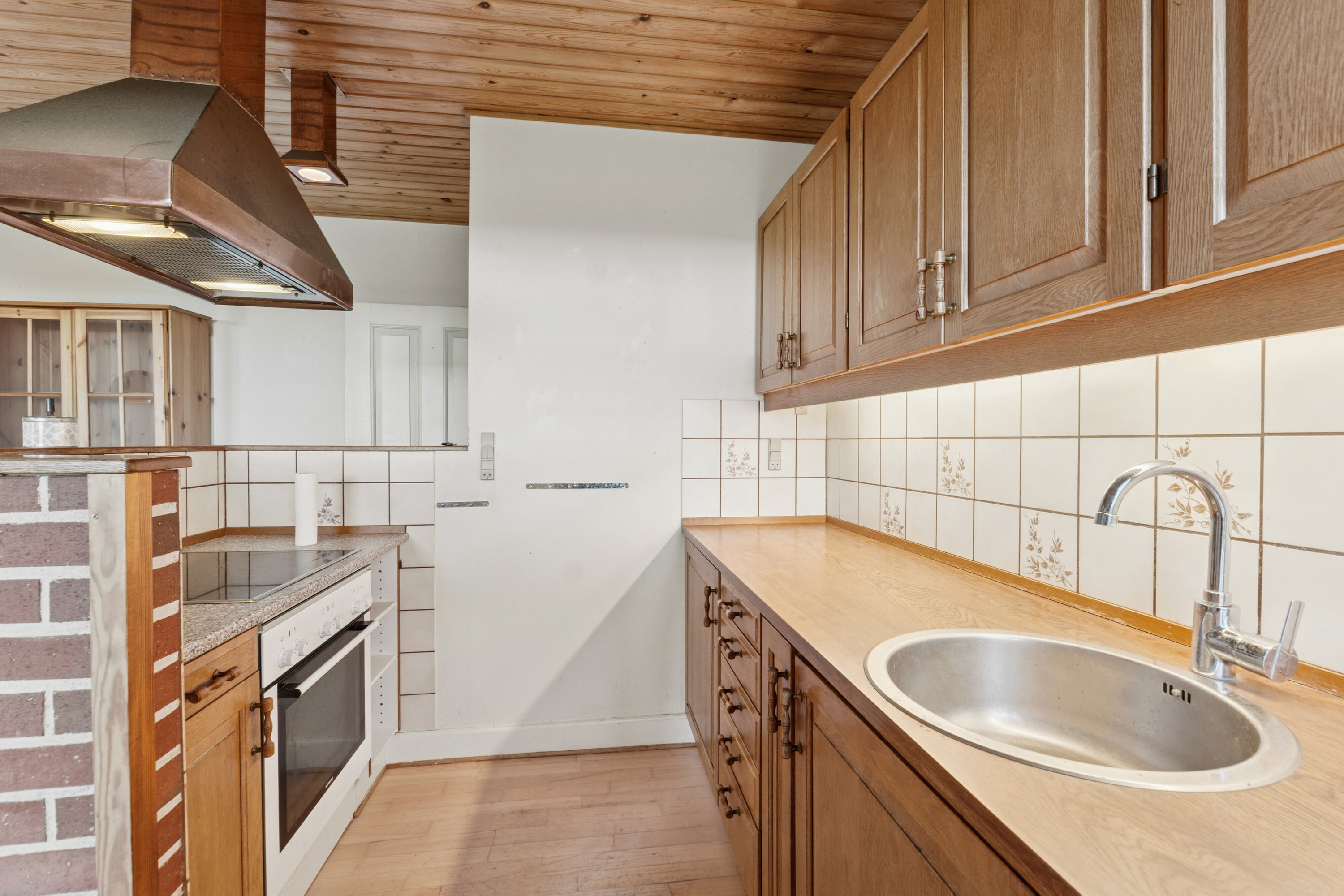 Fremhævet køkken billede i fuldskærmstilstand. Billede af Strandhuse 27, Fjællebroen, 5762 Vester Skerninge