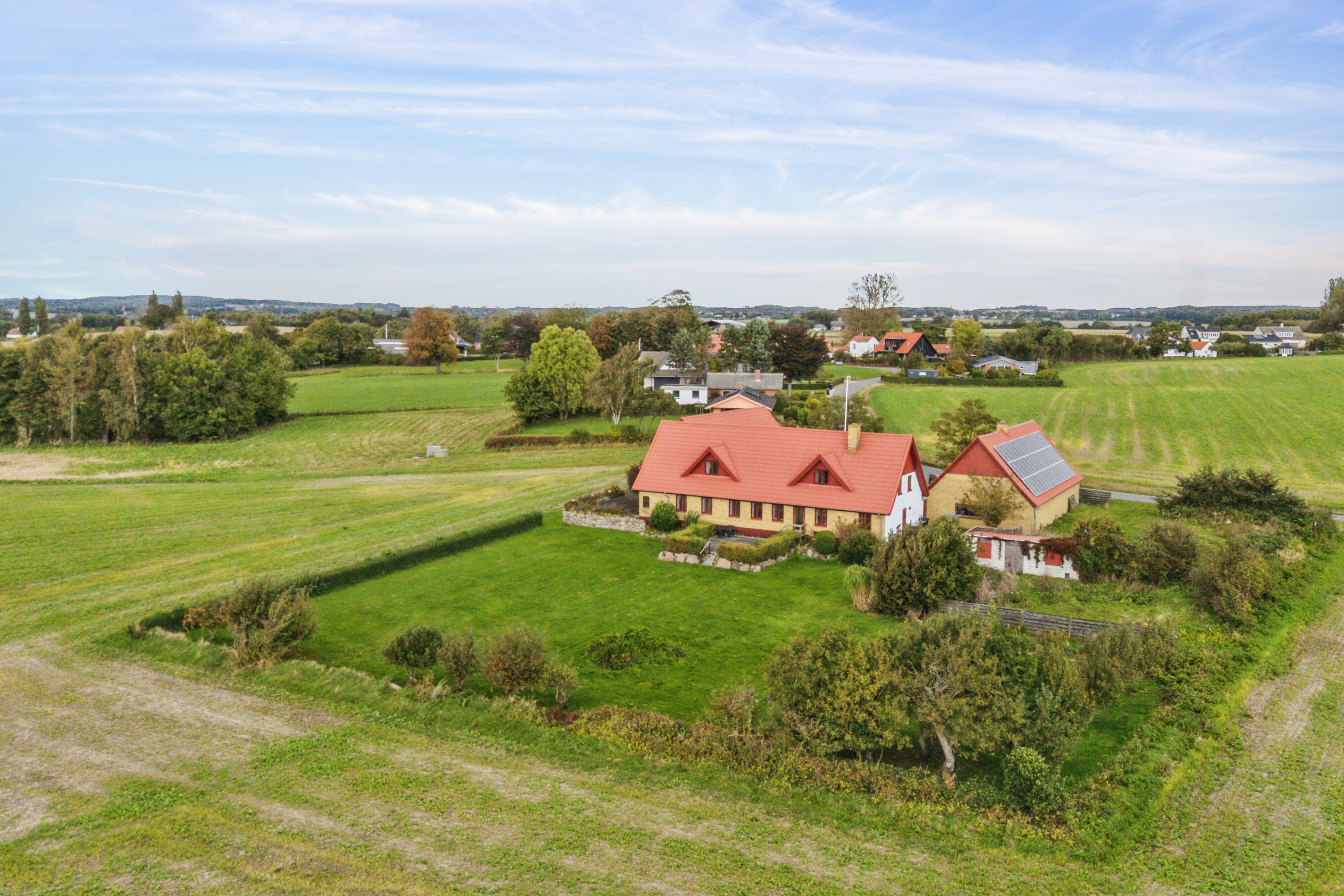 Fremhævet luftfoto billede i fuldskærmstilstand. Billede af Strandhuse 27, Fjællebroen, 5762 Vester Skerninge