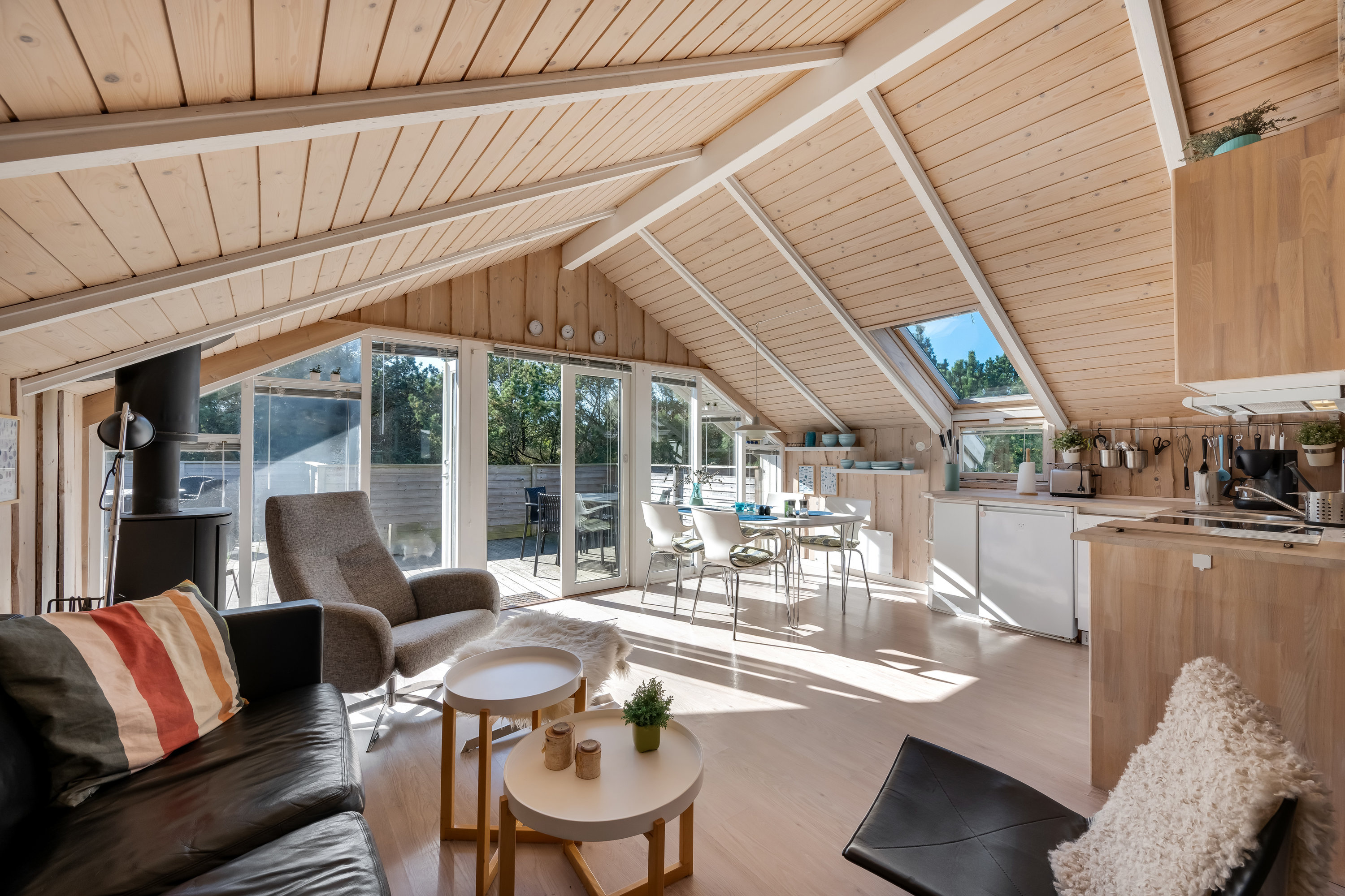 Fremhævet stue billede i fuldskærmstilstand. Billede af Baunebjergvej 23, Haurvig, 6960 Hvide Sande