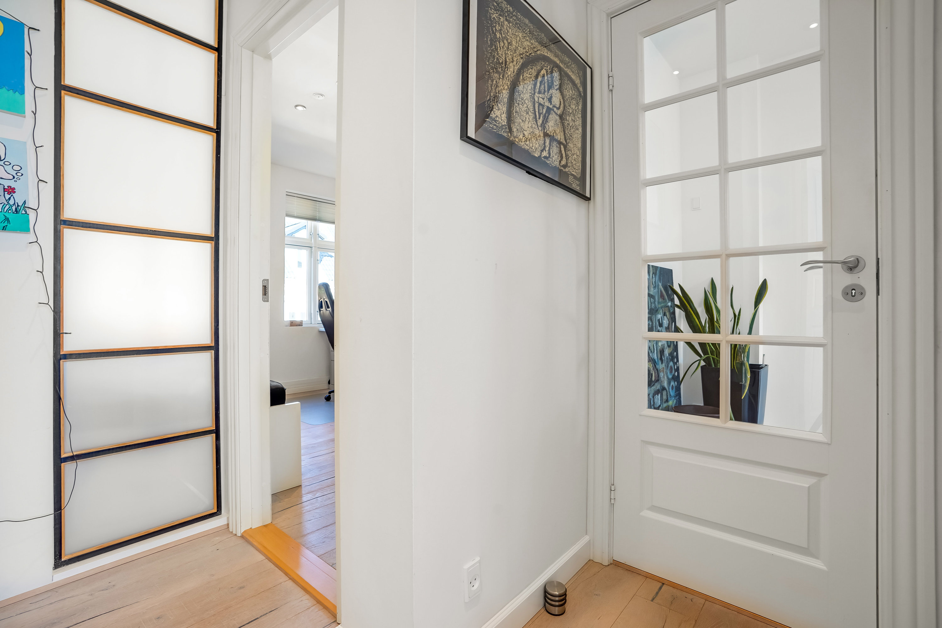 Fremhævet andet billede i fuldskærmstilstand. Billede af Jens Benzons Gade 22, 5000 Odense C