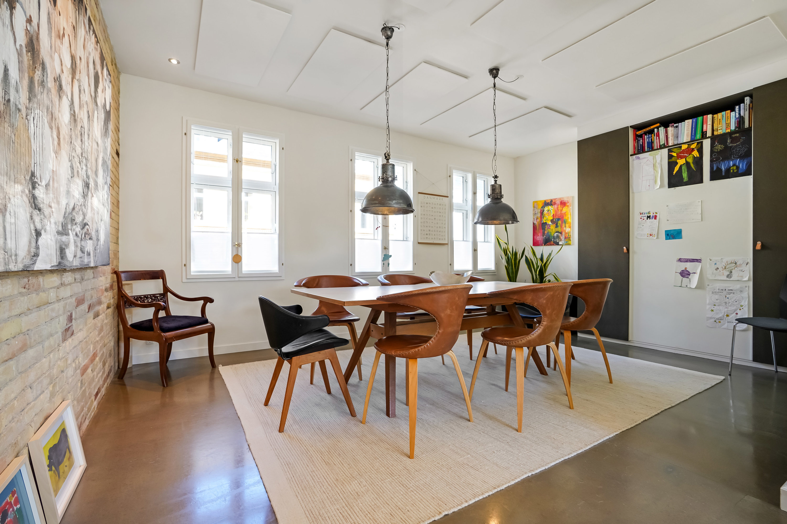 Fremhævet stue billede i fuldskærmstilstand. Billede af Jens Benzons Gade 22, 5000 Odense C