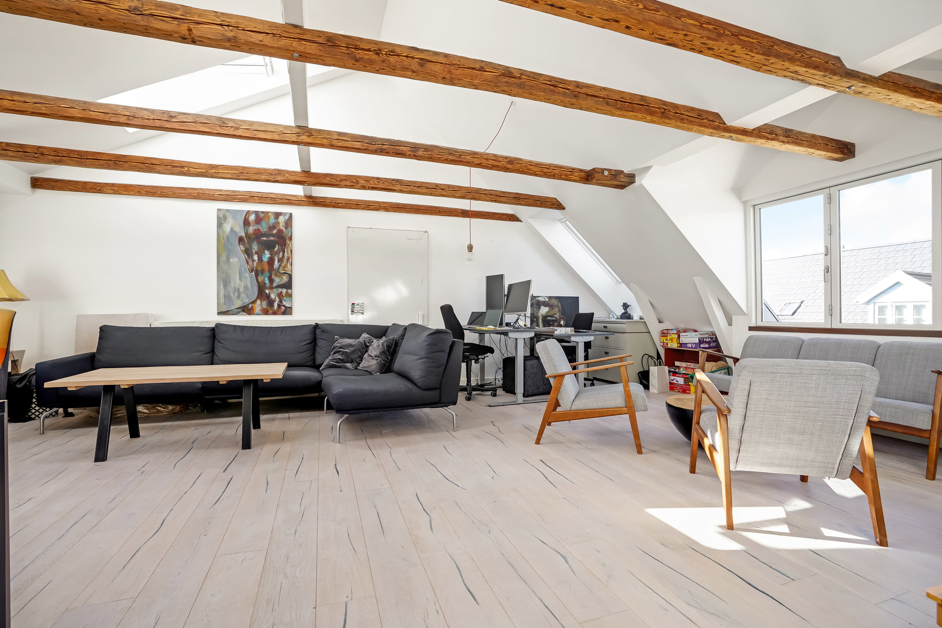 Fremhævet stue billede i fuldskærmstilstand. Billede af Jens Benzons Gade 22, 5000 Odense C