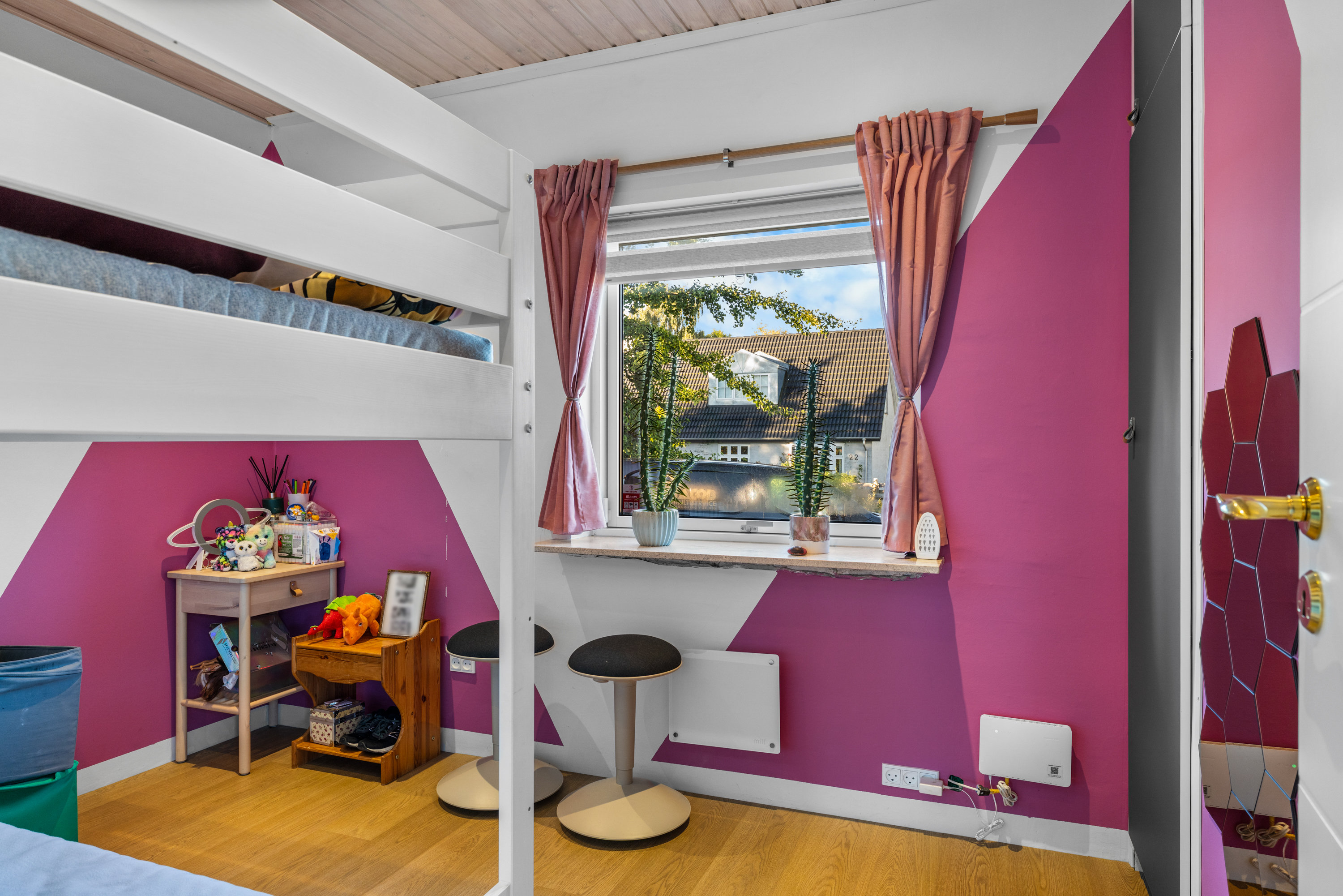 Fremhævet værelse billede i fuldskærmstilstand. Billede af Kirkevej 19, Vejle, 5672 Broby