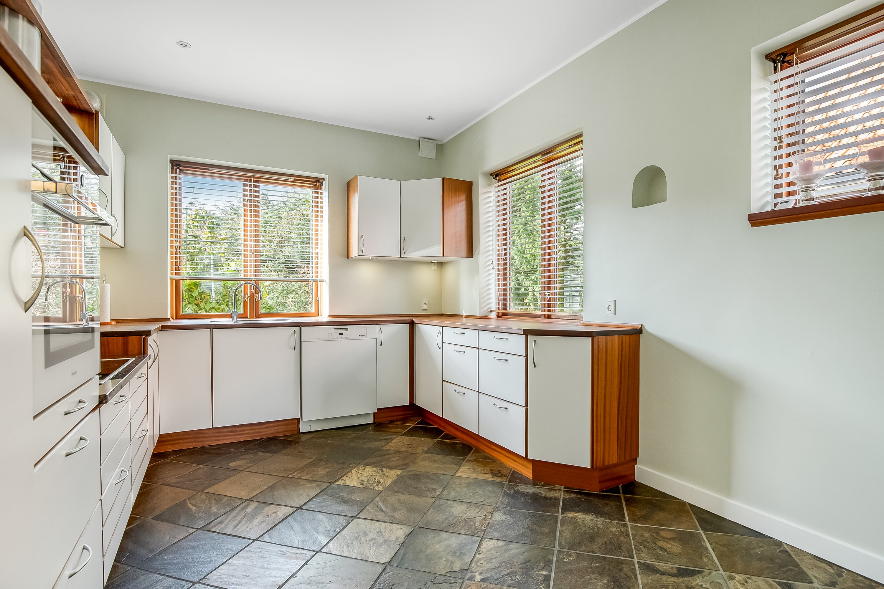 Fremhævet køkken billede i fuldskærmstilstand. Billede af Fredericiavej 52, Mølholm, 7100 Vejle