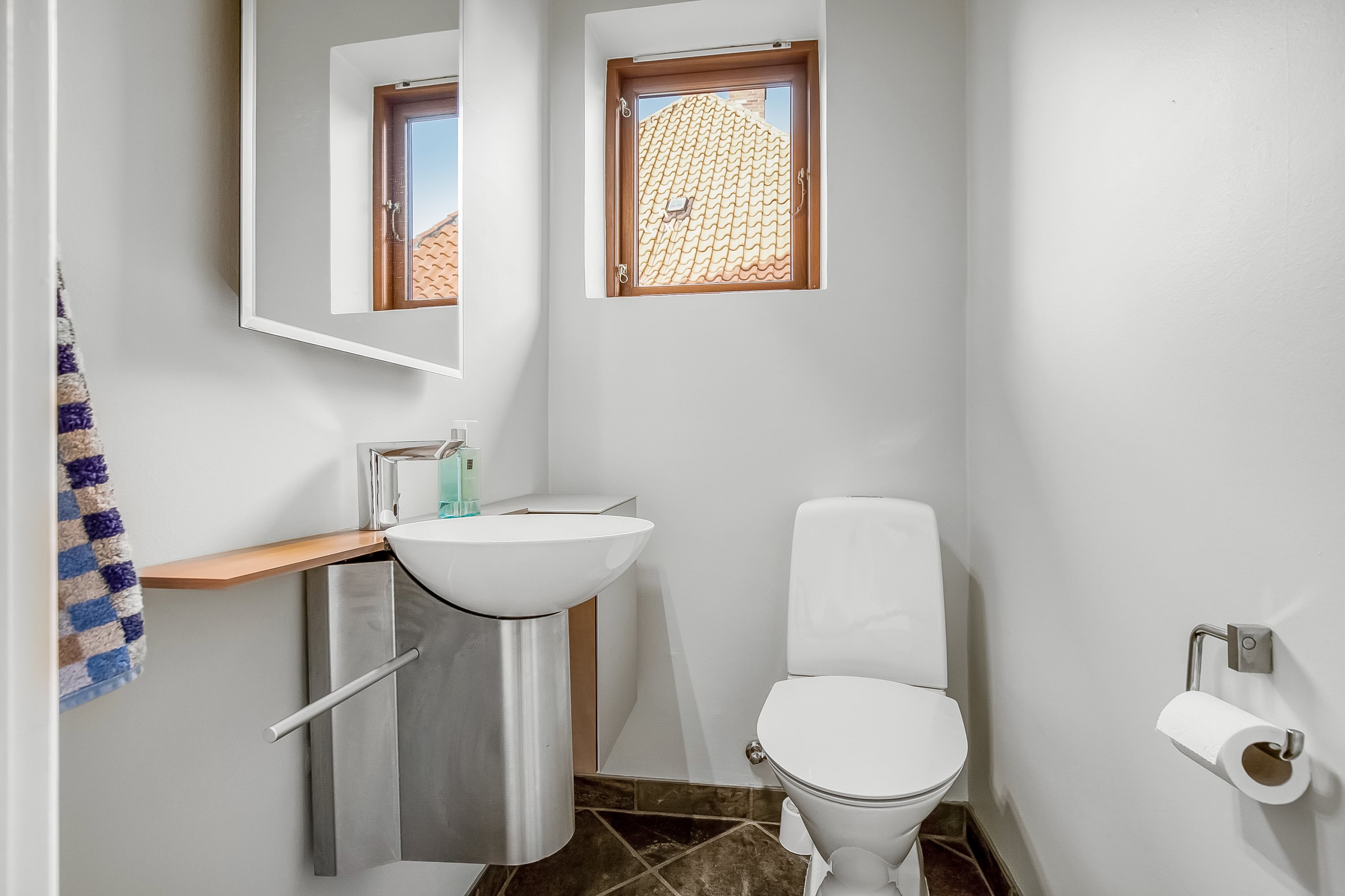 Fremhævet gæstetoilet billede i fuldskærmstilstand. Billede af Fredericiavej 52, Mølholm, 7100 Vejle