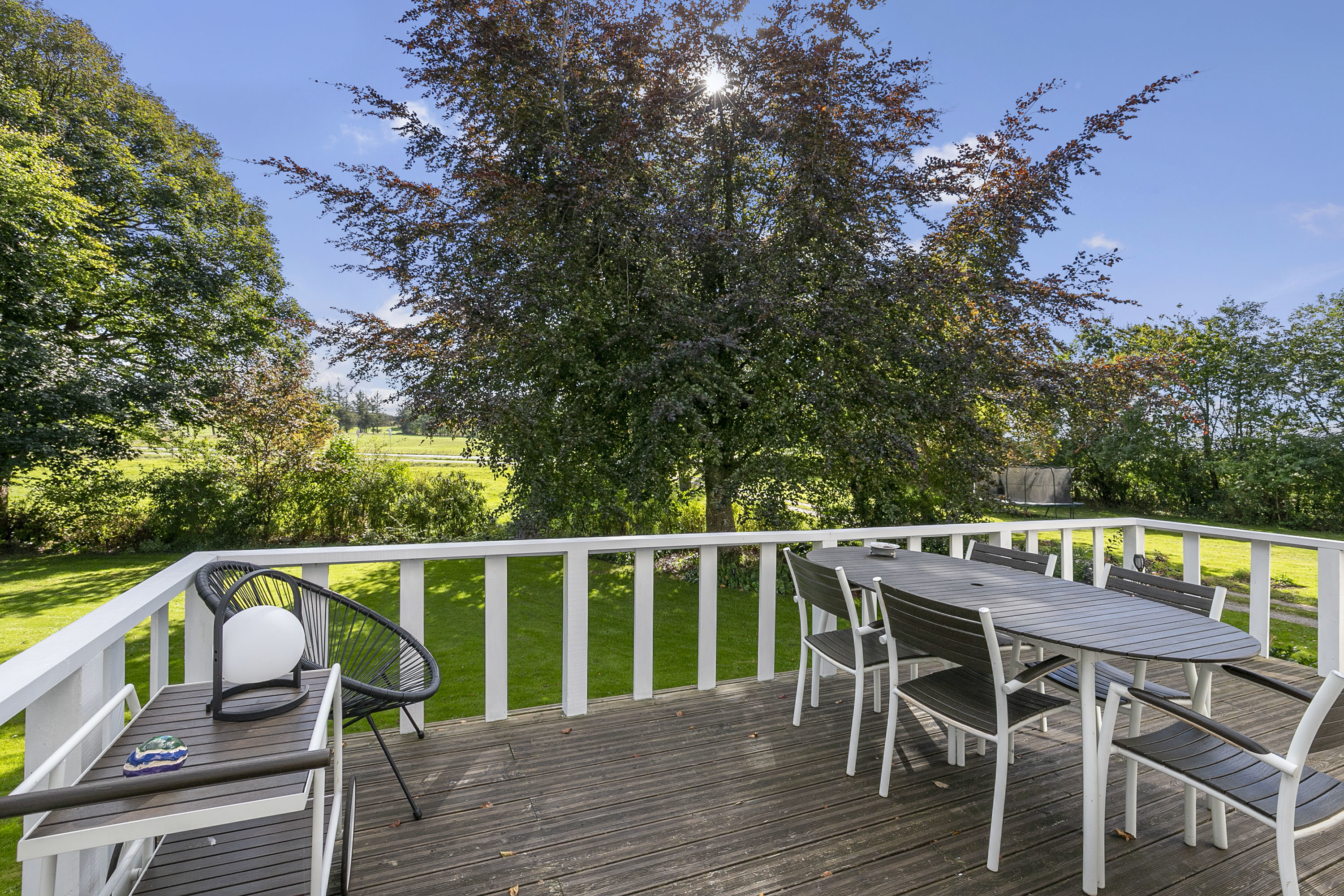 Fremhævet terrasse billede i fuldskærmstilstand. Billede af Svoldrupvej 135, Vestrup, 9600 Aars