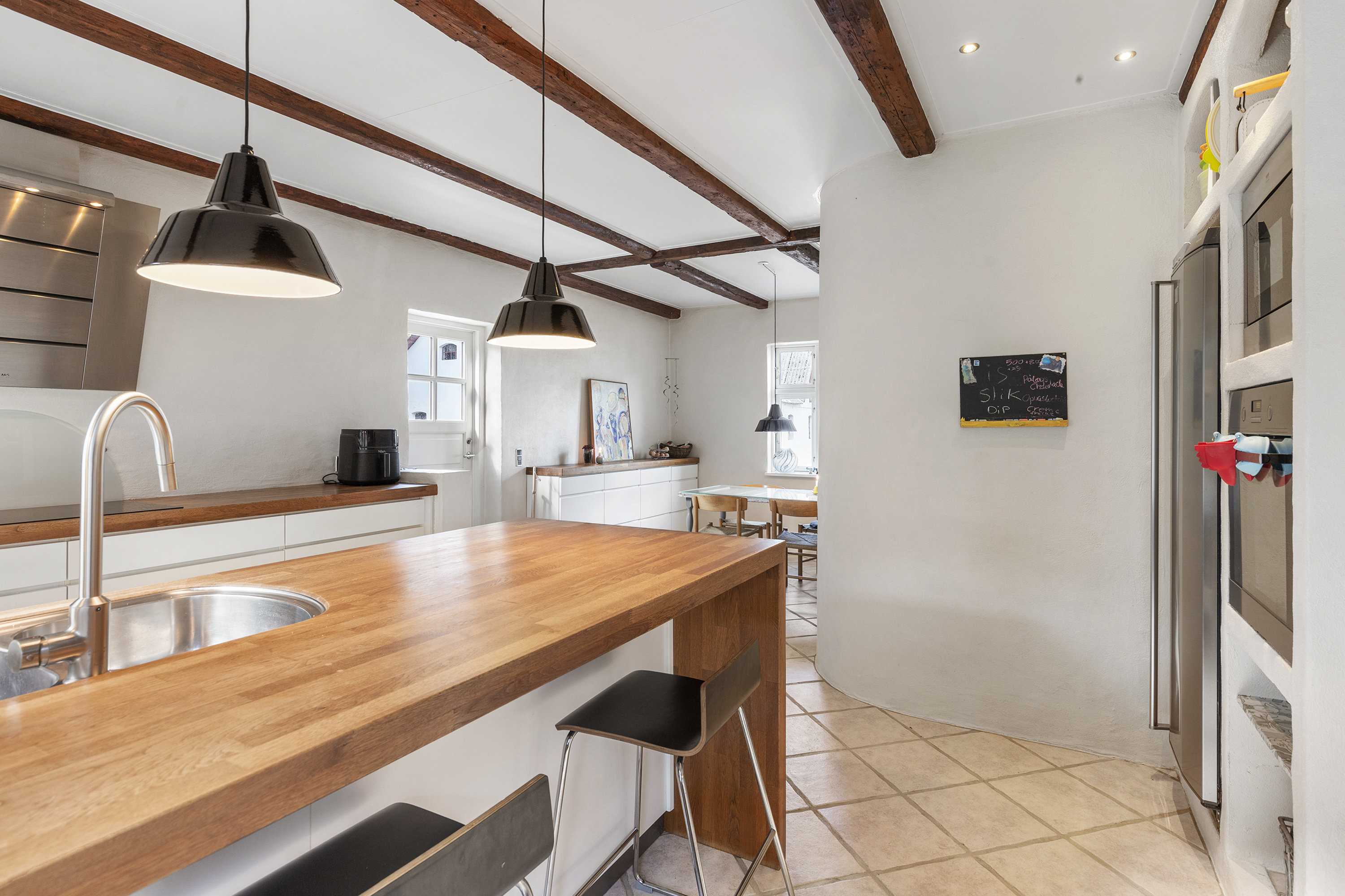 Fremhævet køkken billede i fuldskærmstilstand. Billede af Svoldrupvej 135, Vestrup, 9600 Aars