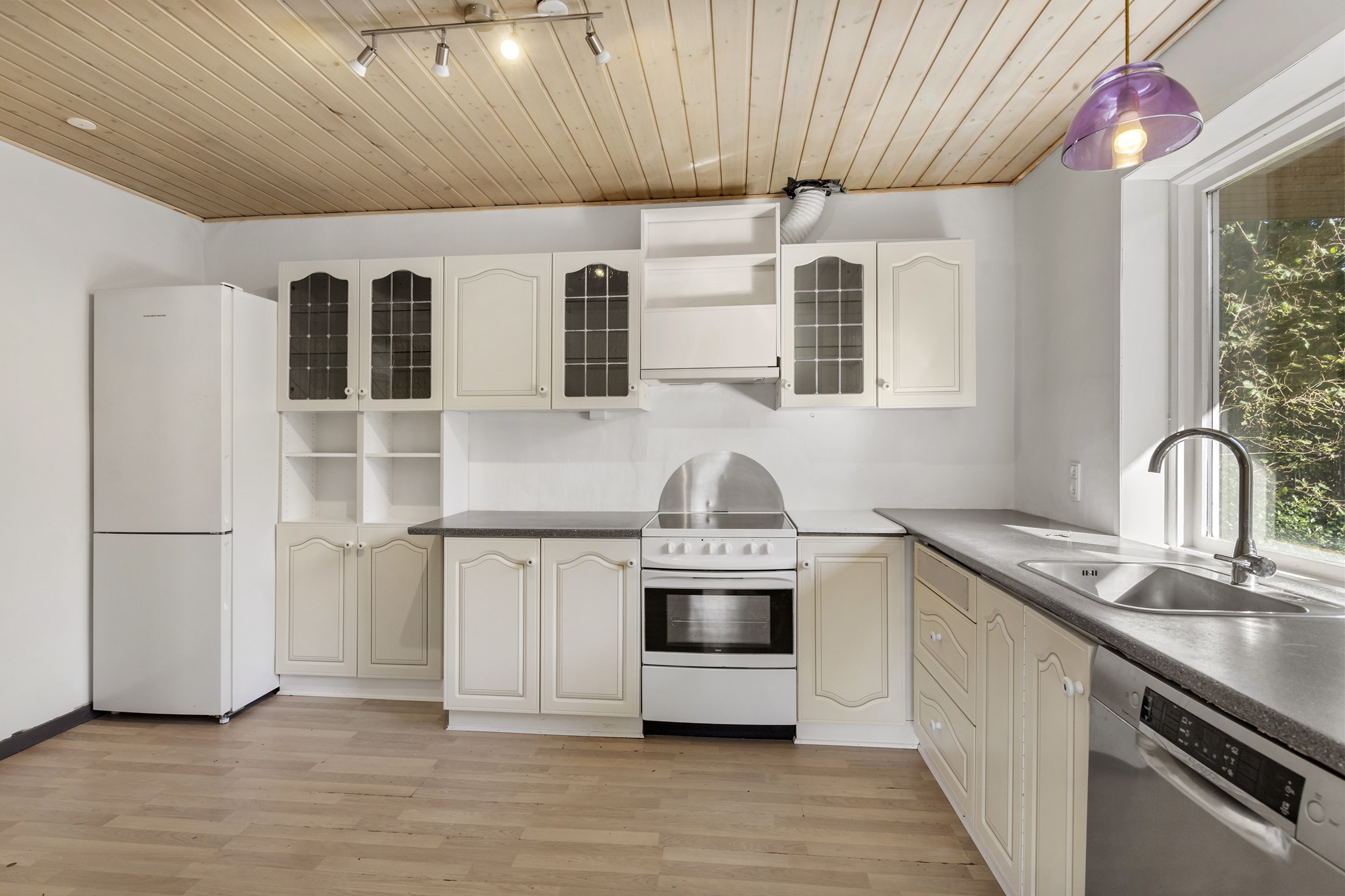 Fremhævet køkken billede i fuldskærmstilstand. Billede af Svoldrupvej 105, Vognsild, 9600 Aars