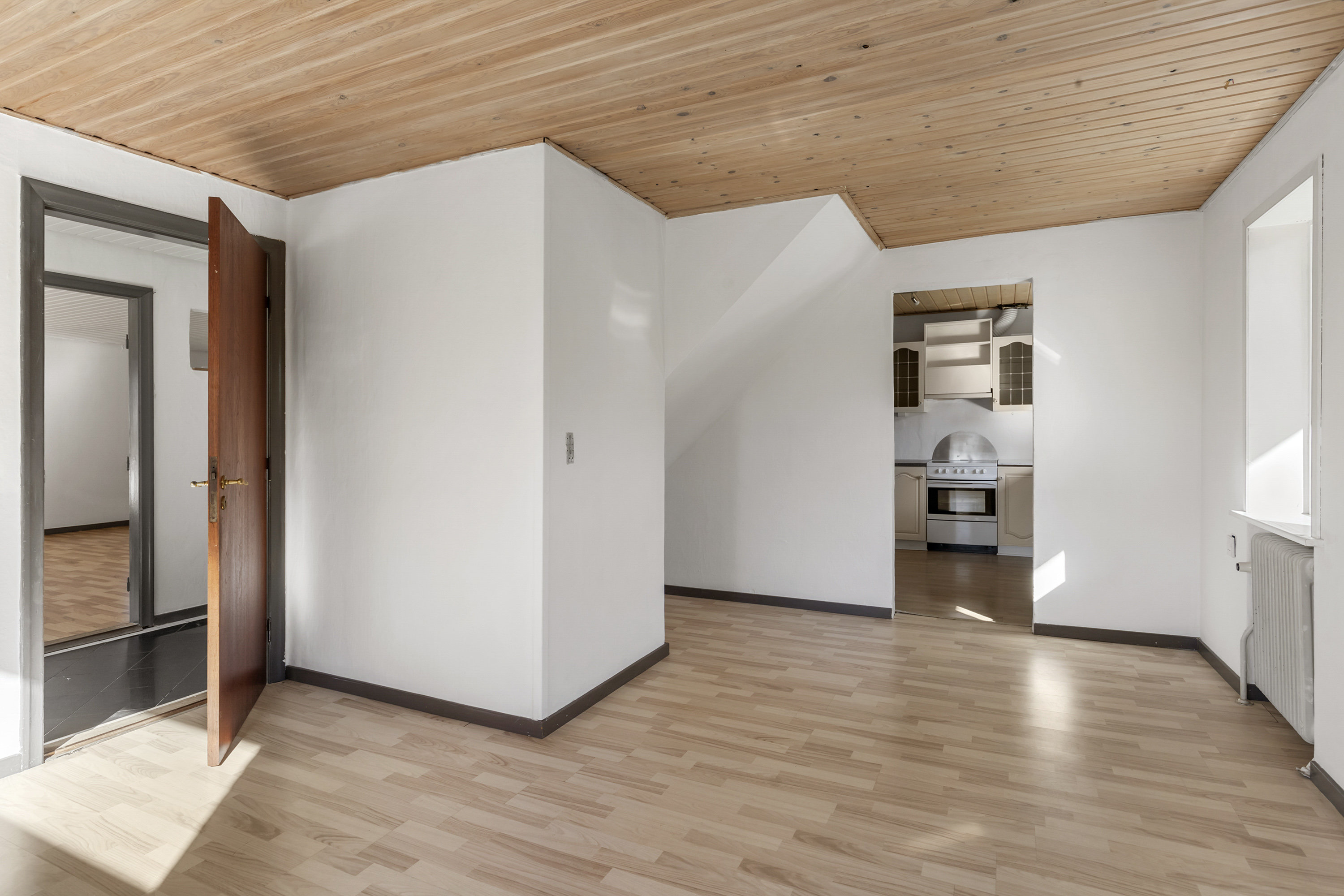 Fremhævet spisestue billede i fuldskærmstilstand. Billede af Svoldrupvej 105, Vognsild, 9600 Aars