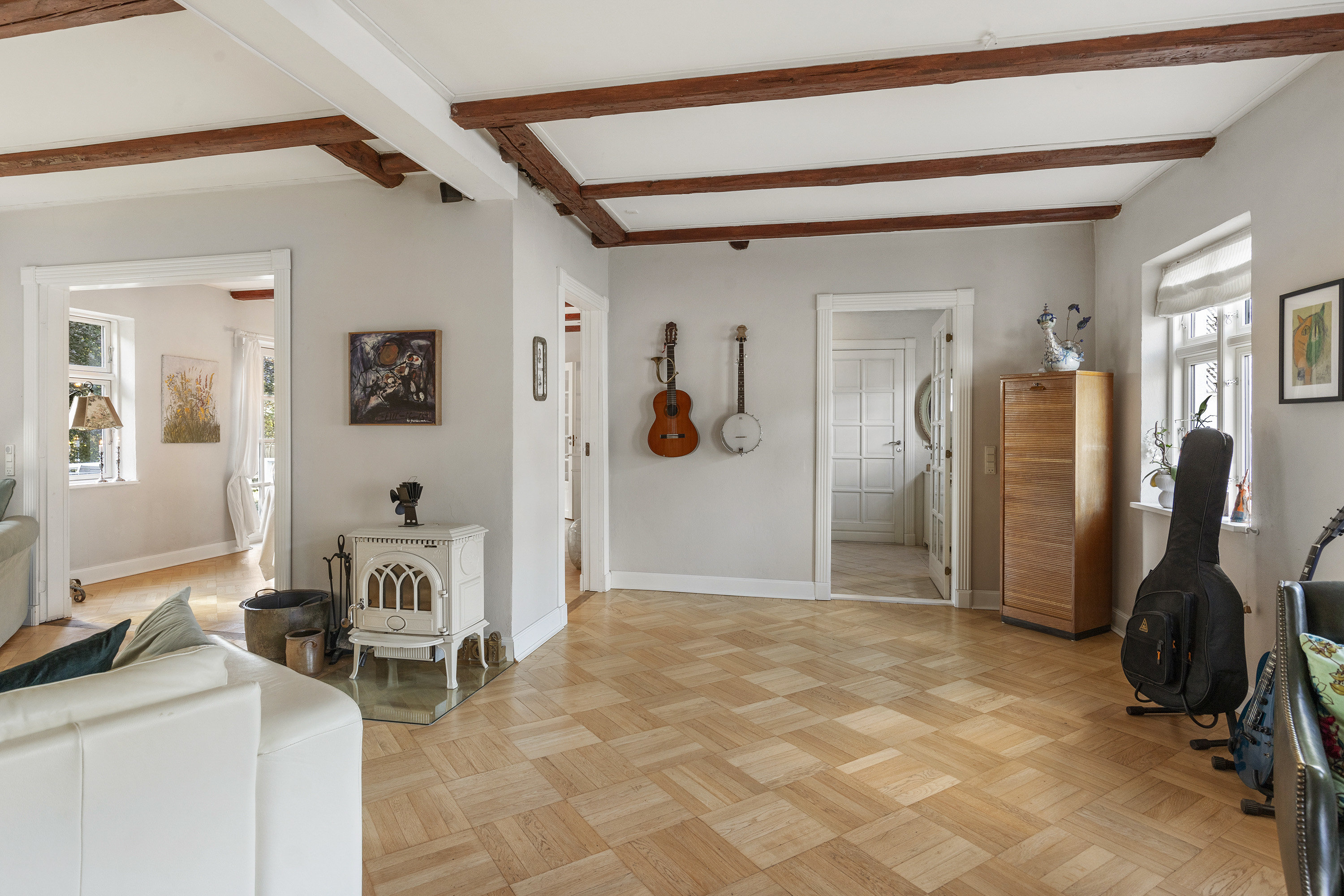 Fremhævet stue billede i fuldskærmstilstand. Billede af Svoldrupvej 135, Vestrup, 9600 Aars