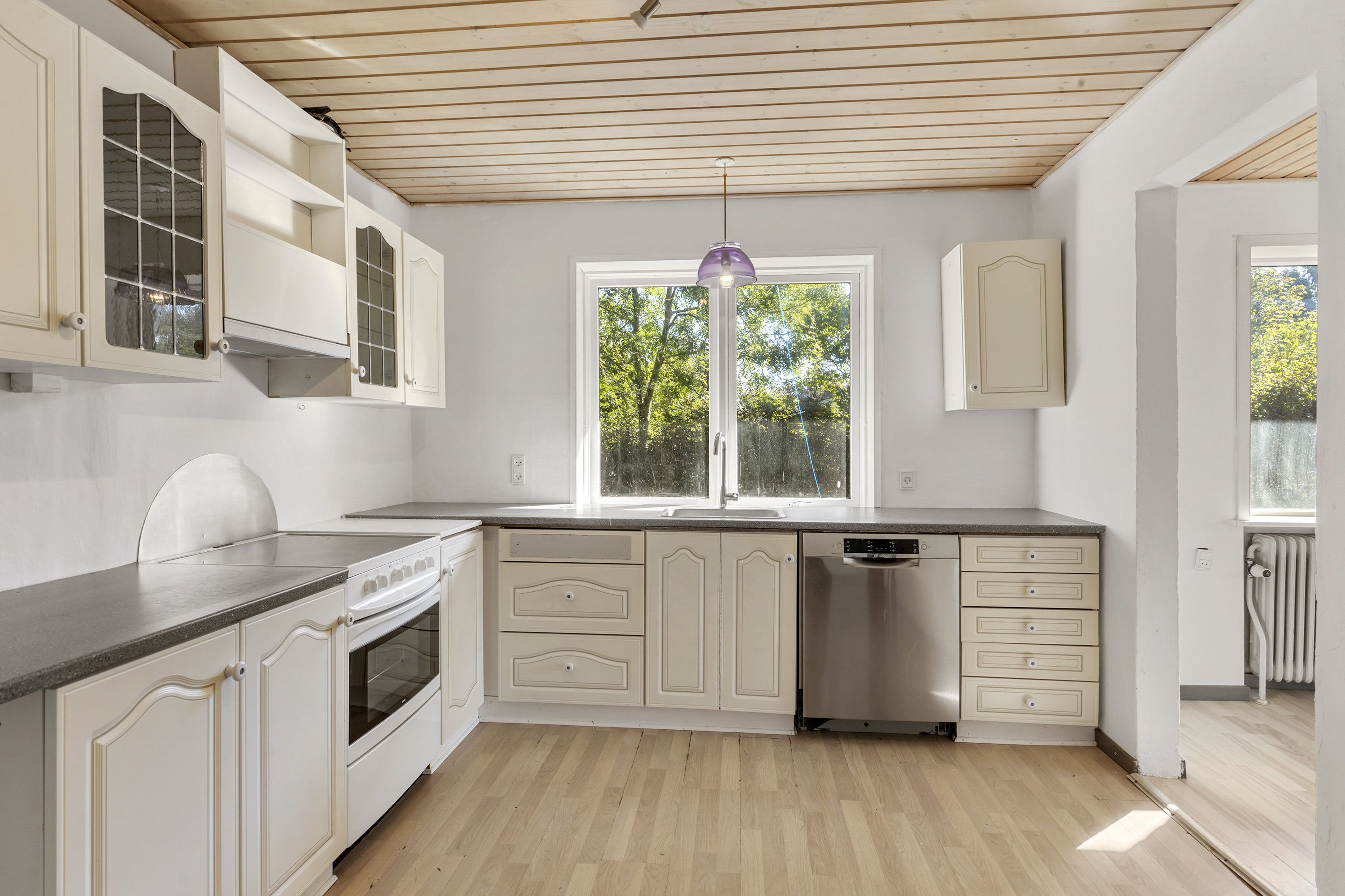 Fremhævet køkken billede i fuldskærmstilstand. Billede af Svoldrupvej 105, Vognsild, 9600 Aars