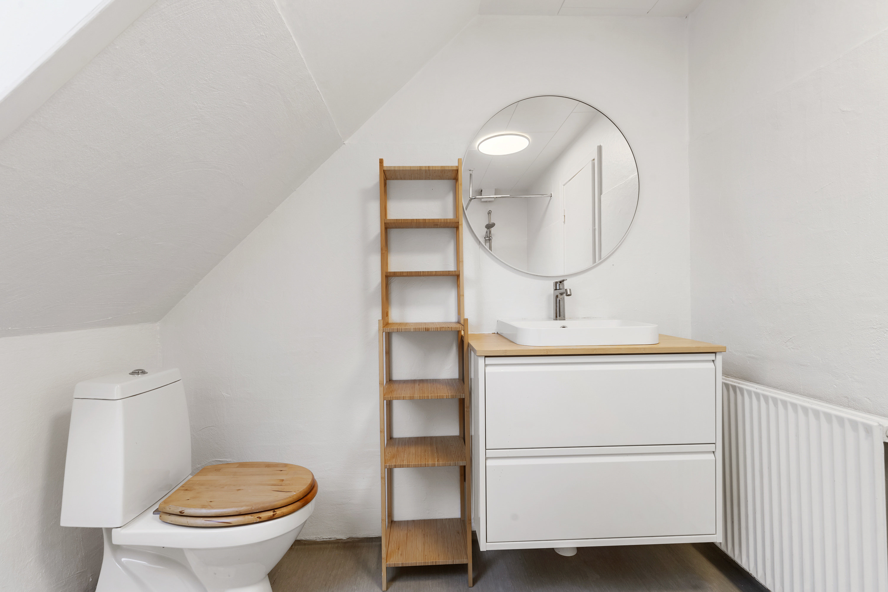 Fremhævet badeværelse billede i fuldskærmstilstand. Billede af Svoldrupvej 105, Vognsild, 9600 Aars