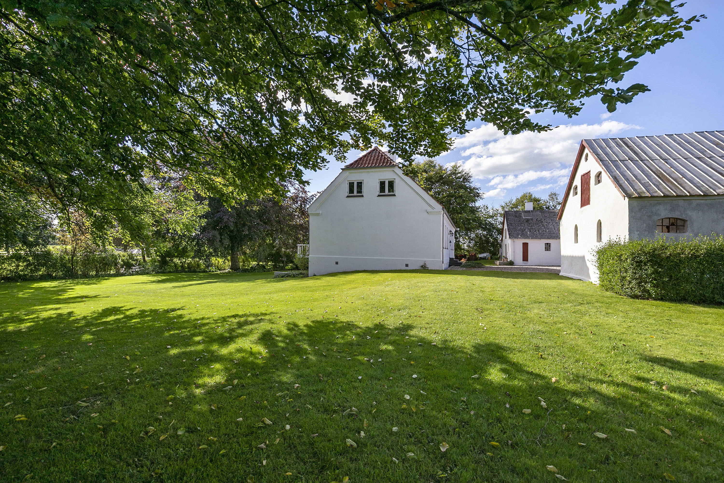 Fremhævet facade billede i fuldskærmstilstand. Billede af Svoldrupvej 135, Vestrup, 9600 Aars