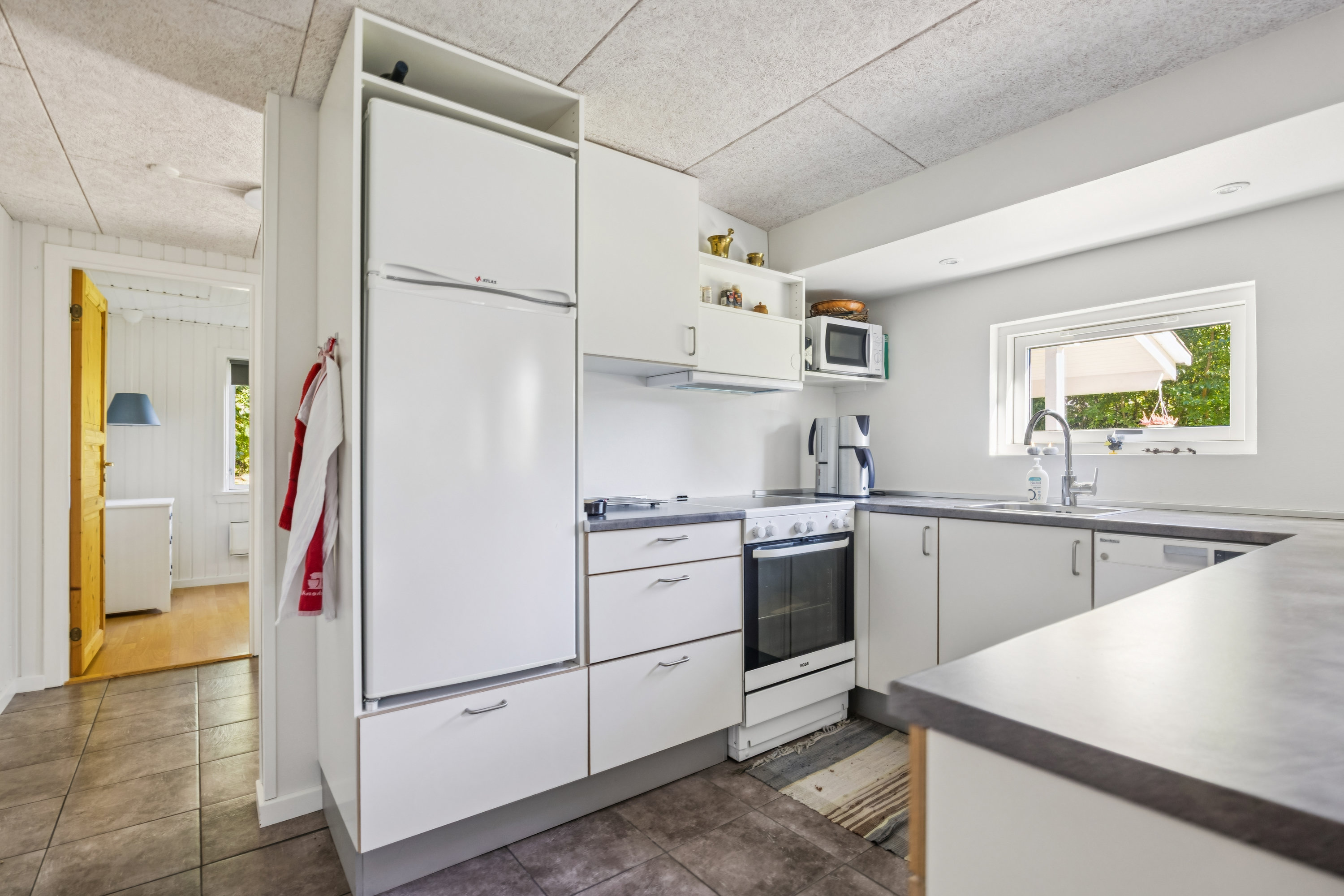 Fremhævet køkken billede i fuldskærmstilstand. Billede af Søndergade 36, Hou, 9370 Hals