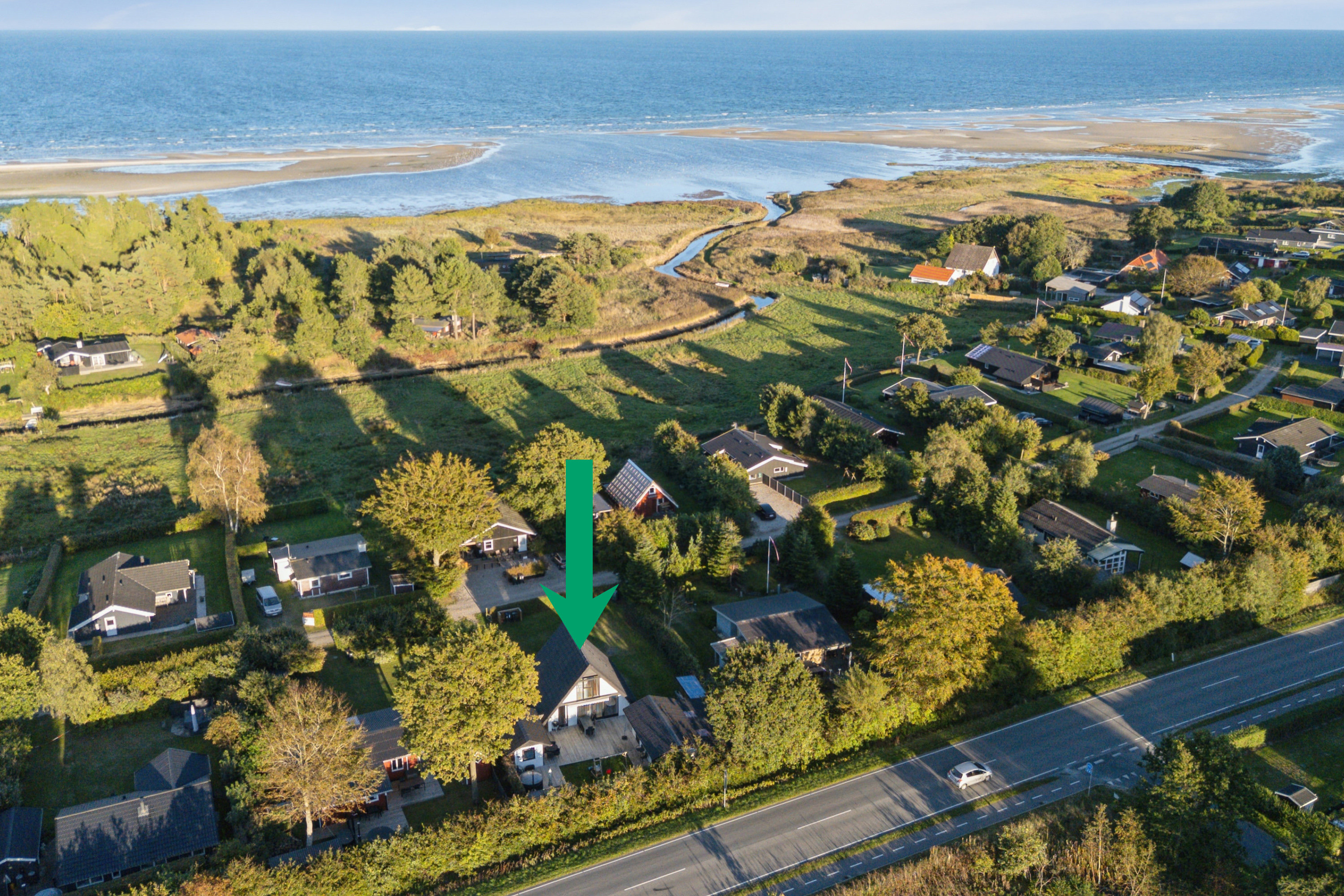 Fremhævet luftfoto billede i fuldskærmstilstand. Billede af Møllevænget 5, Øster Hurup, 9560 Hadsund