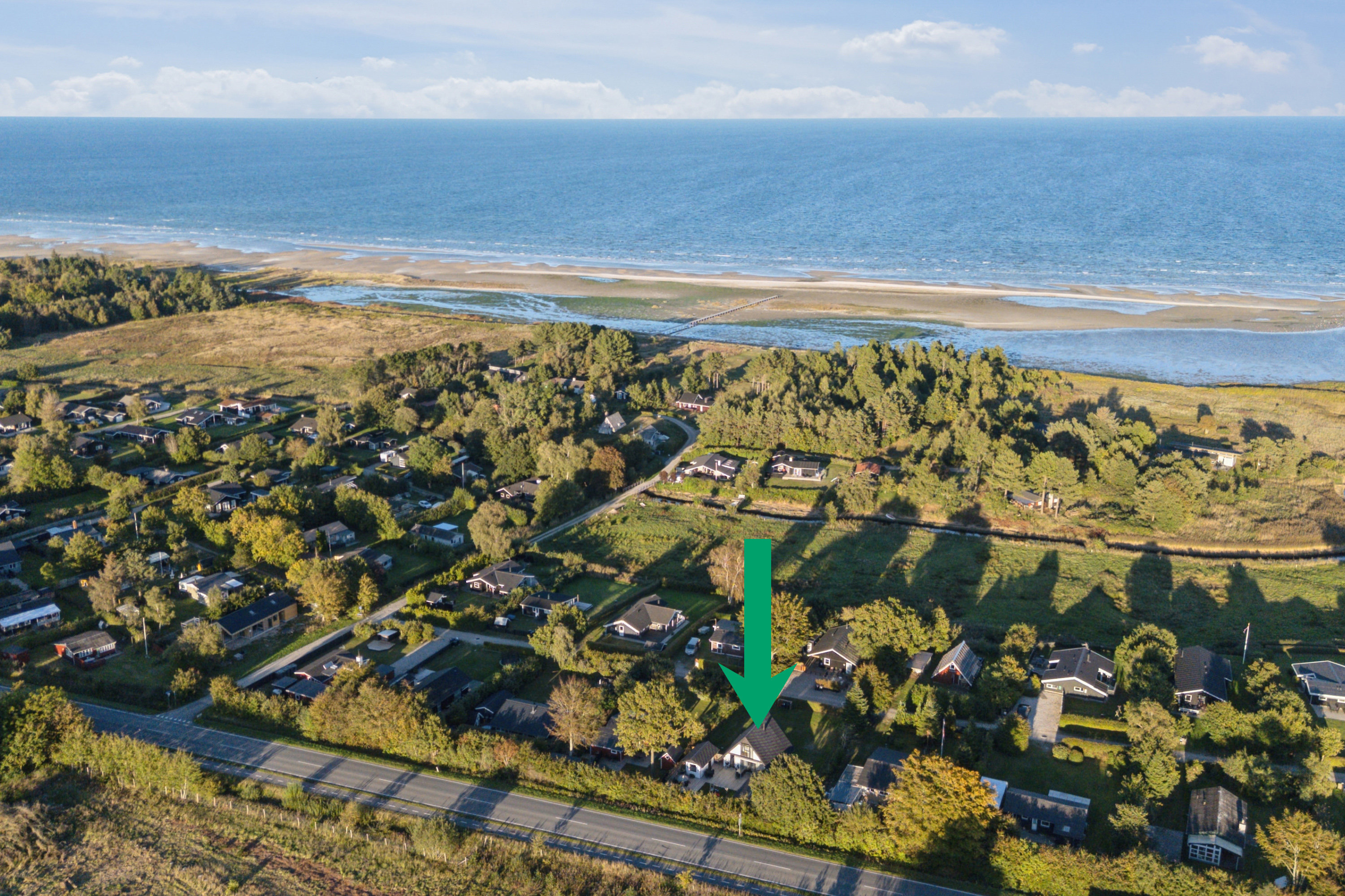 Fremhævet luftfoto billede i fuldskærmstilstand. Billede af Møllevænget 5, Øster Hurup, 9560 Hadsund