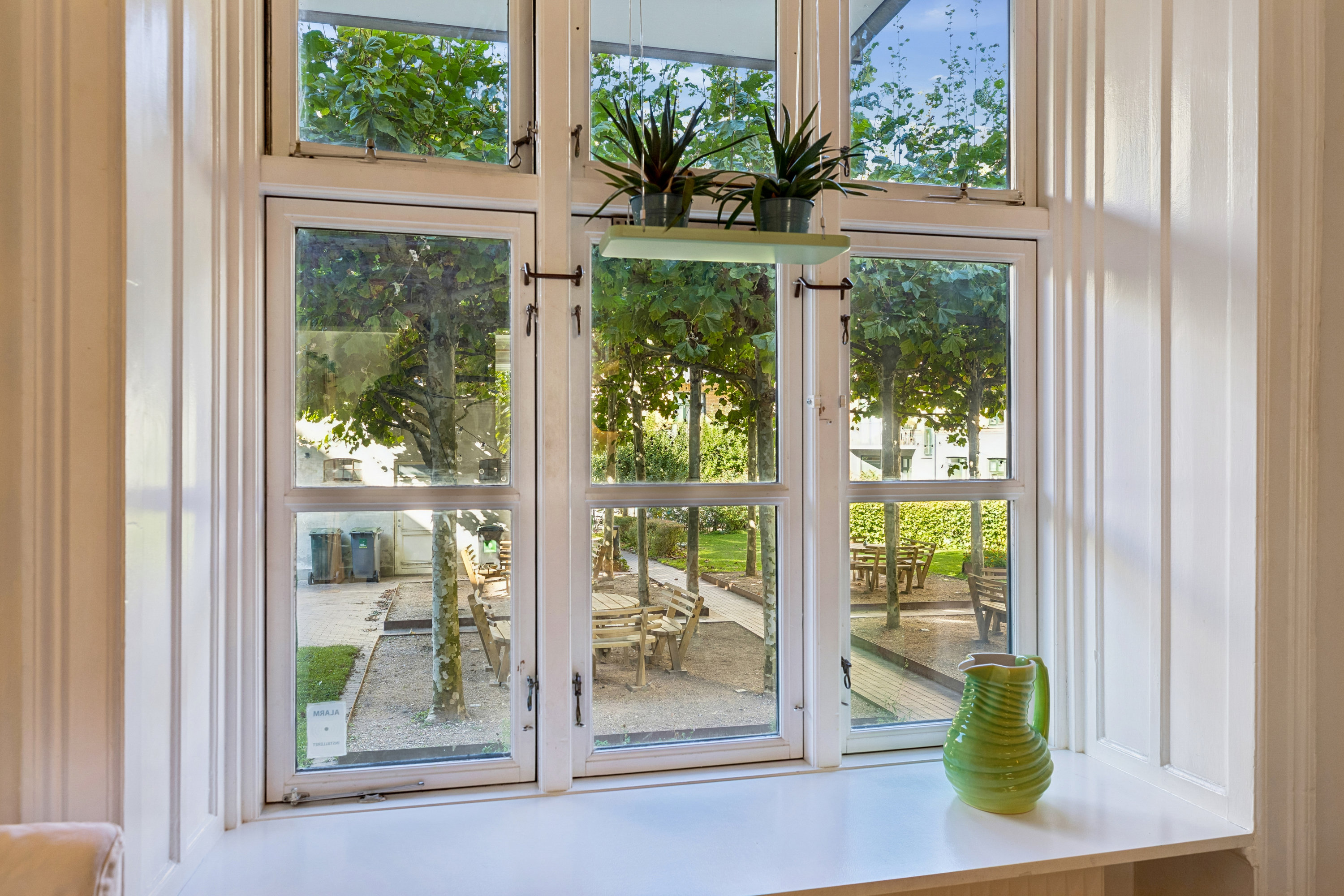 Fremhævet stue billede i fuldskærmstilstand. Billede af Langelandsvej 51, st.. th., 2000 Frederiksberg