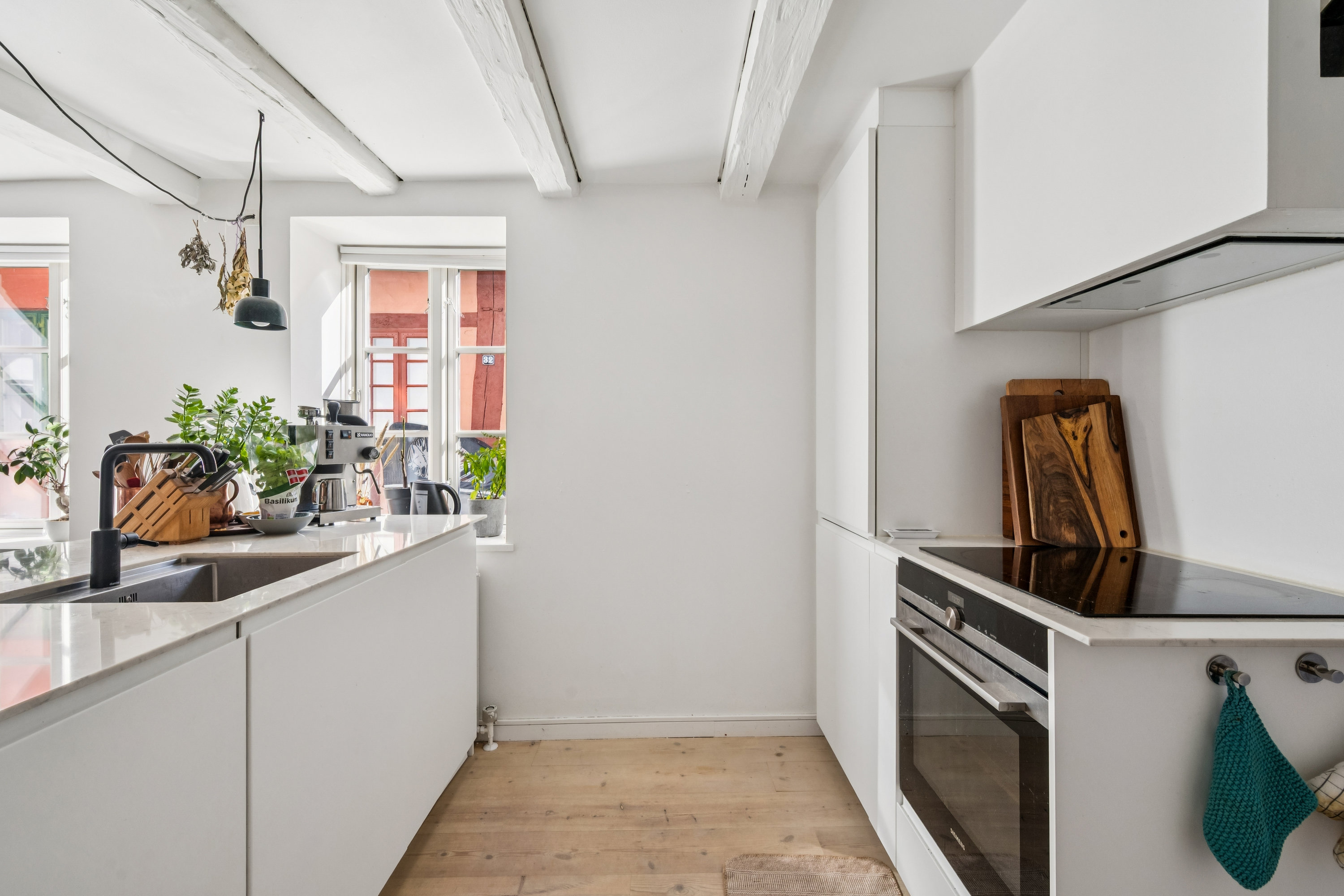 Fremhævet køkken billede i fuldskærmstilstand. Billede af Studsgade 28, st.. tv., 8000 Aarhus C