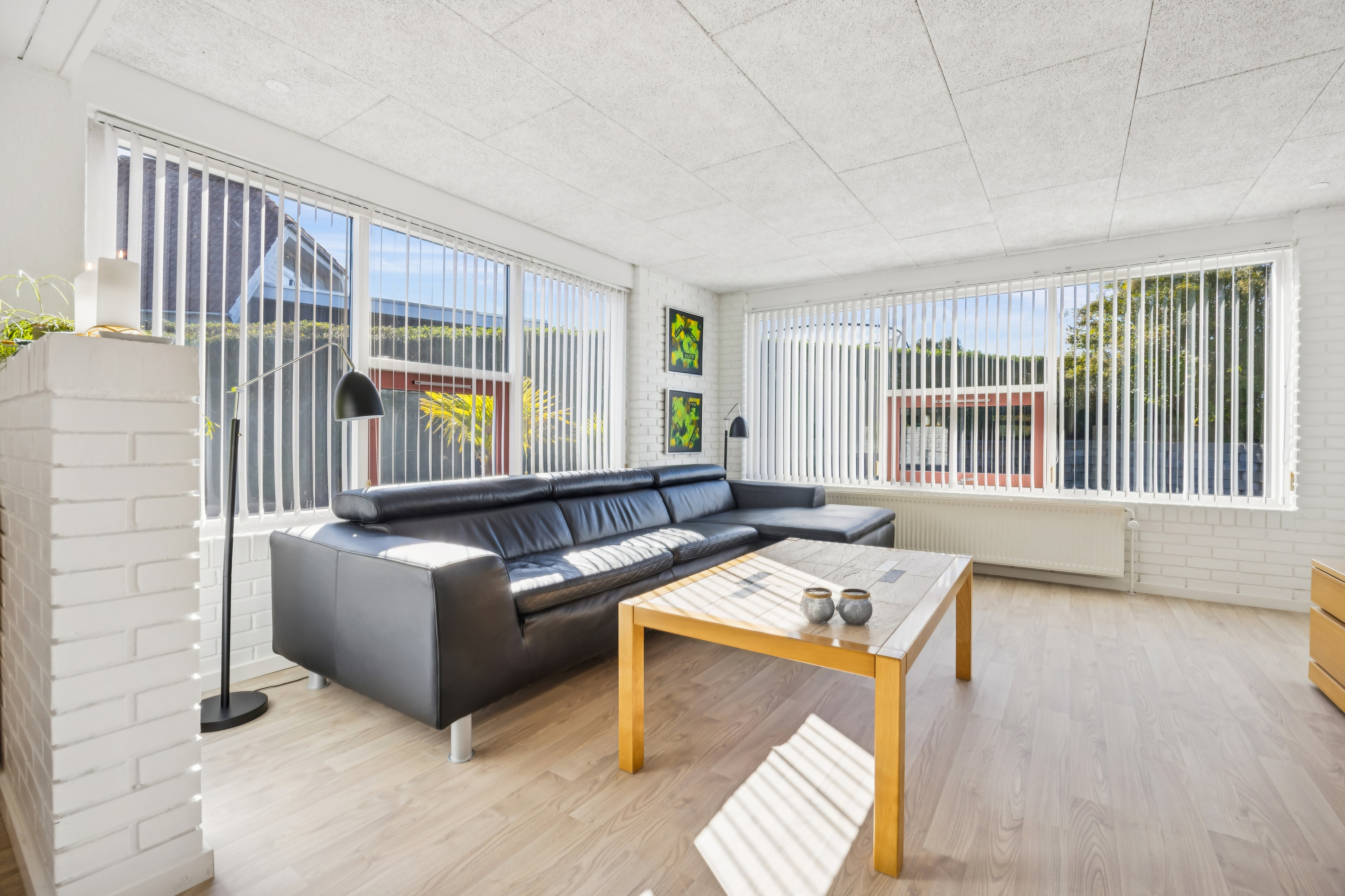 Fremhævet stue billede i fuldskærmstilstand. Billede af Groben 12, Vester Hassing, 9310 Vodskov