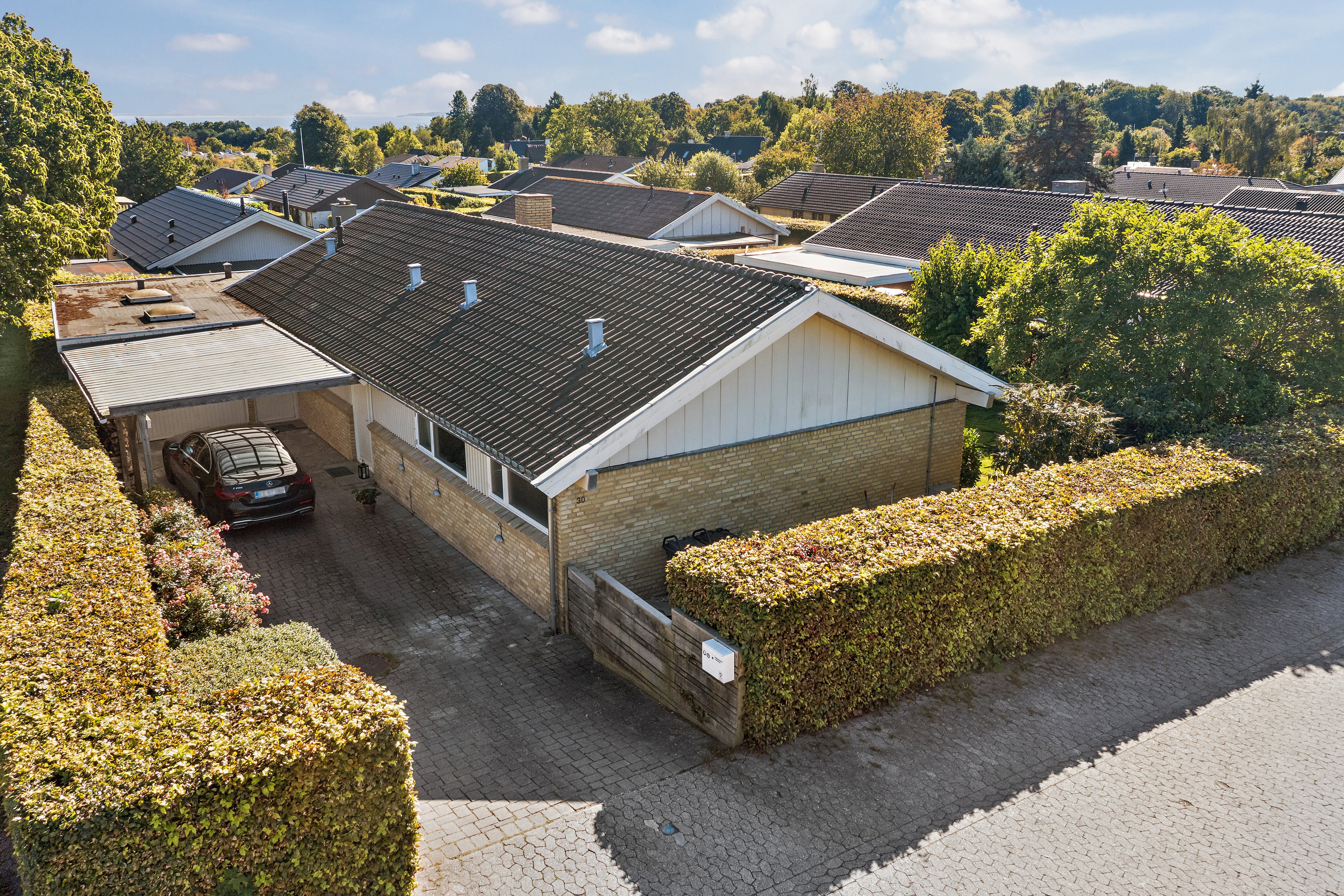 Fremhævet ejendom 1 billede i fuldskærmstilstand. Billede af K A Hasselbalchs Vej 30, 3070 Snekkersten