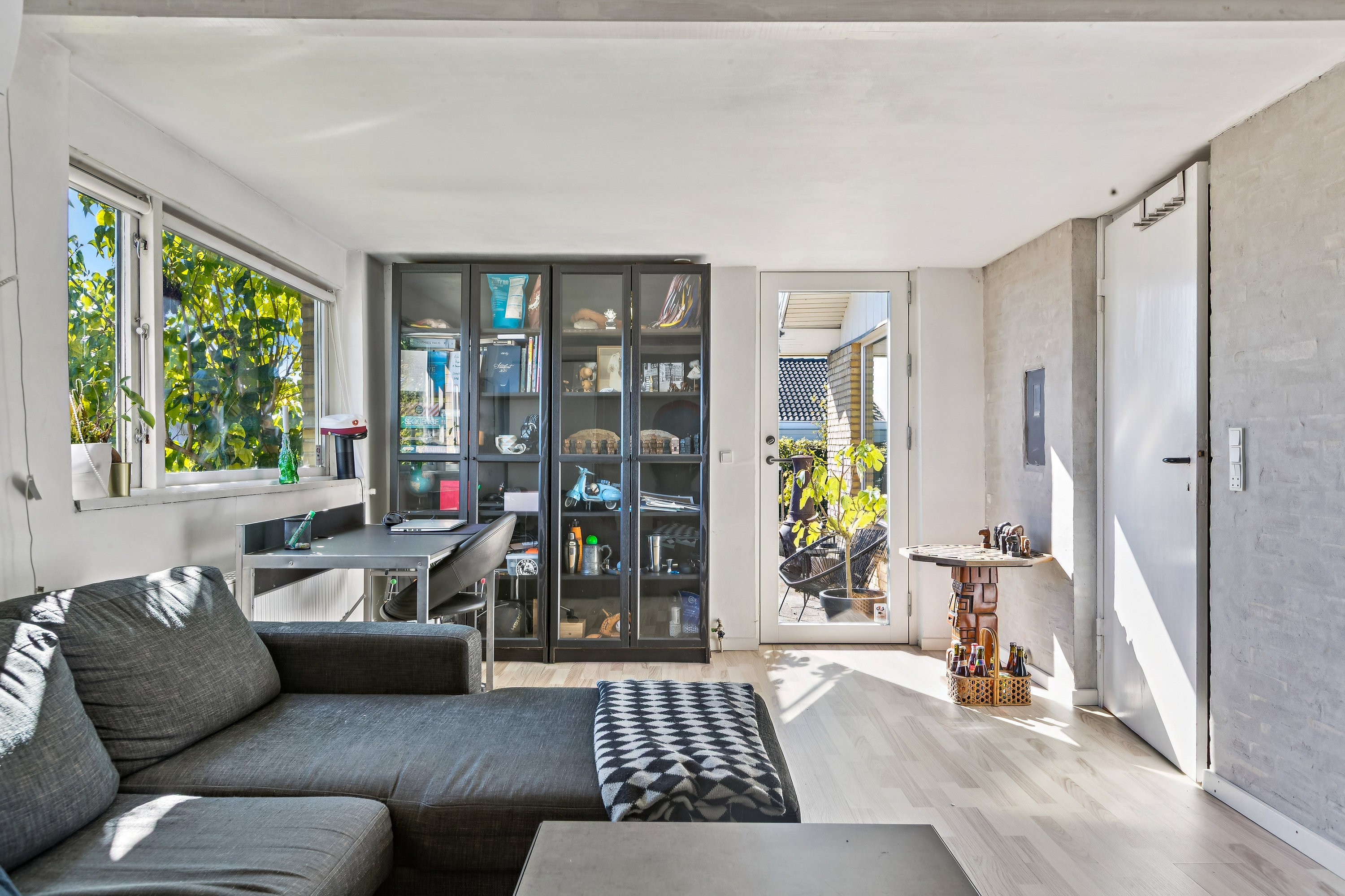 Fremhævet stue billede i fuldskærmstilstand. Billede af K A Hasselbalchs Vej 30, 3070 Snekkersten