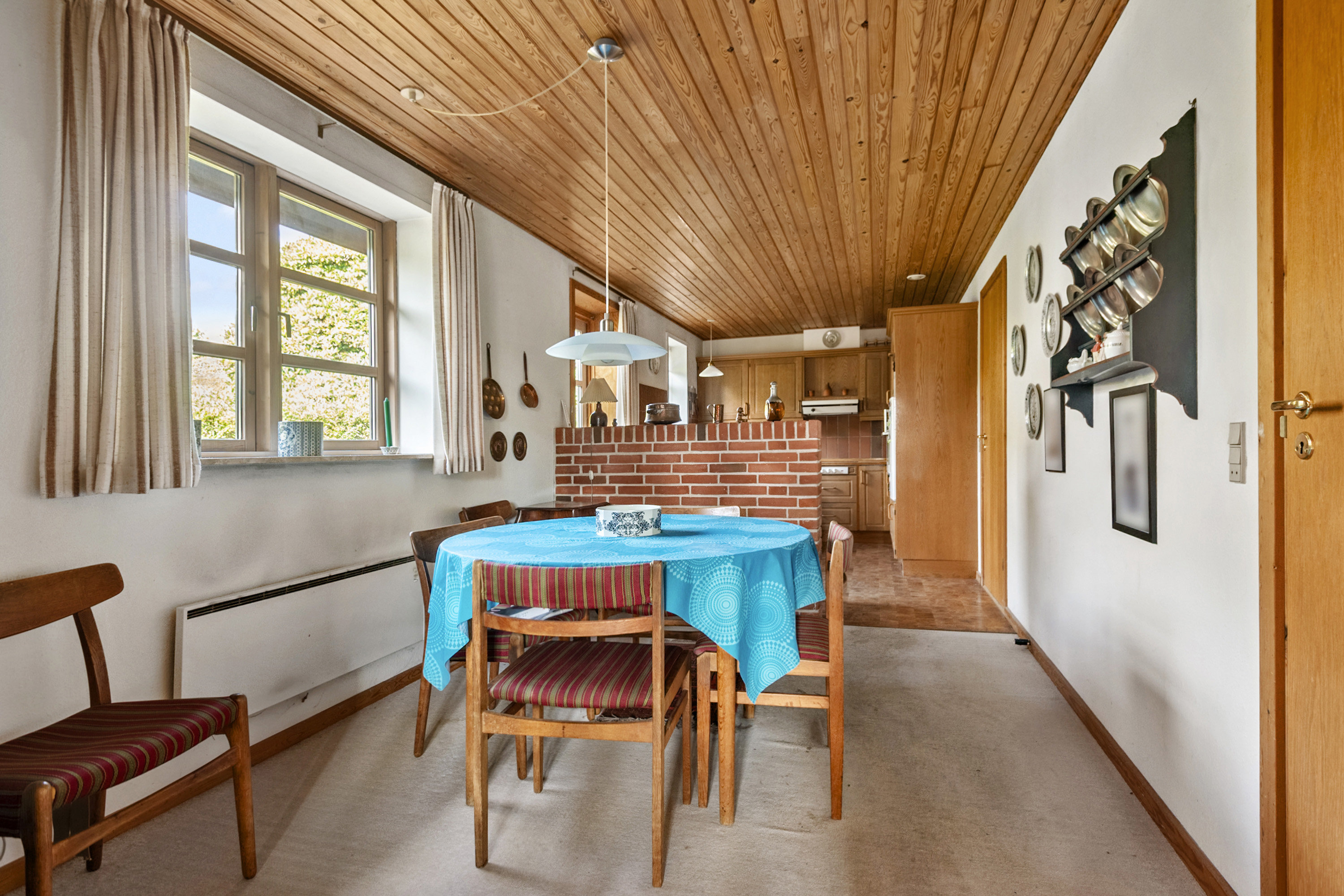 Fremhævet spisestue billede i fuldskærmstilstand. Billede af Gersdorffsgade 14, 8300 Odder