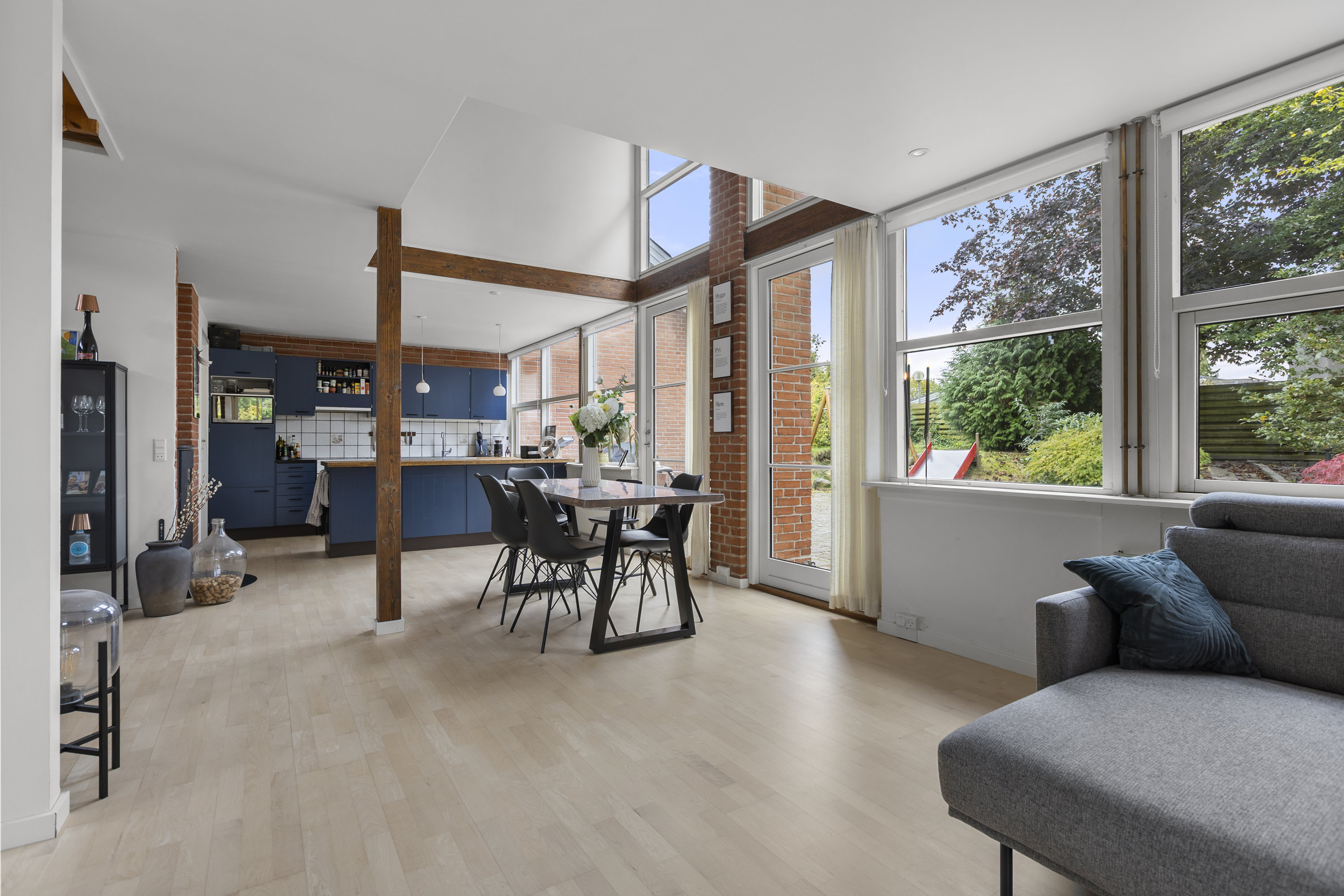 Fremhævet stue billede i fuldskærmstilstand. Billede af Finlandsvej 13, 4180 Sorø