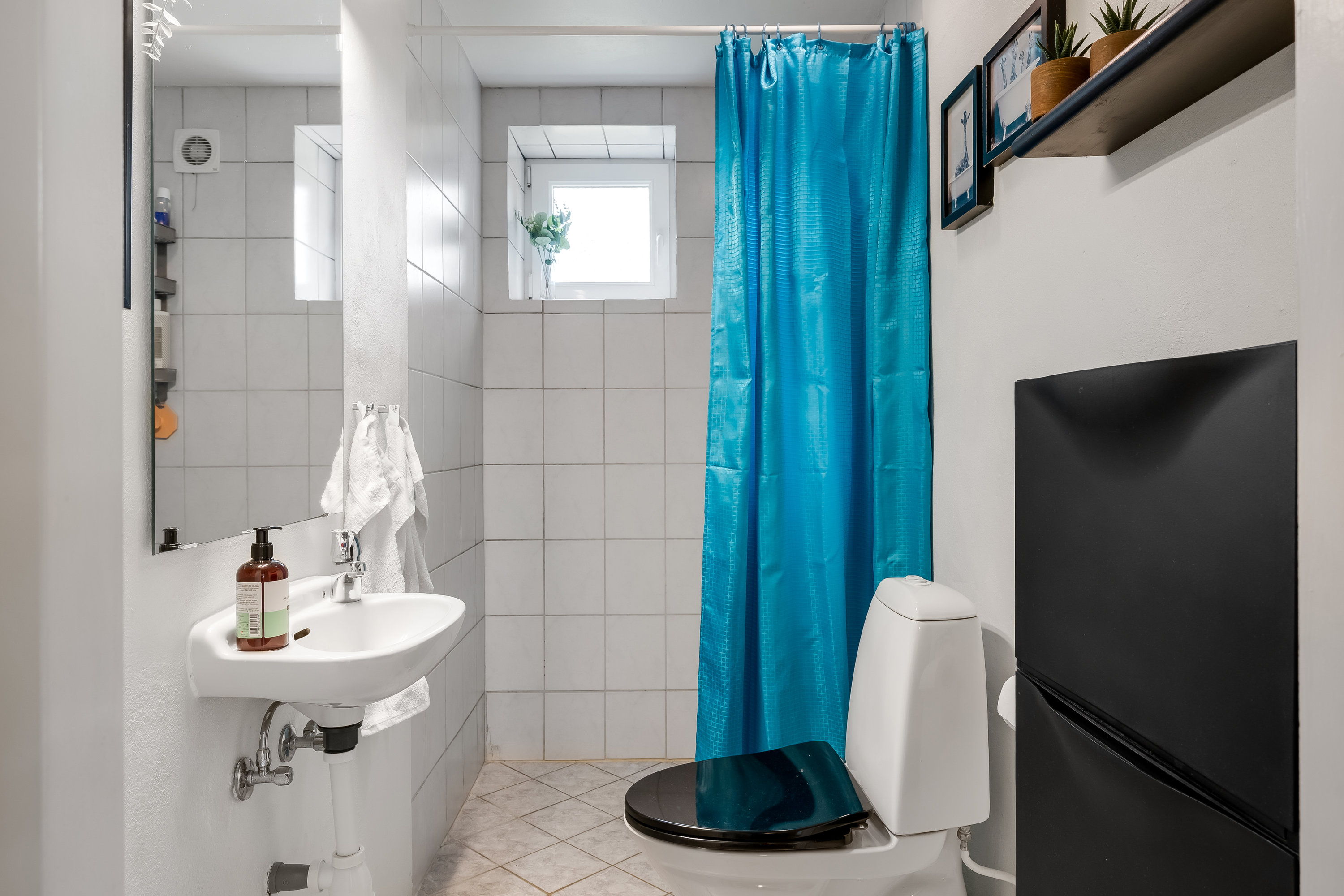 Fremhævet badeværelse billede i fuldskærmstilstand. Billede af Østerbyvej 2F, Abild, 6270 Tønder