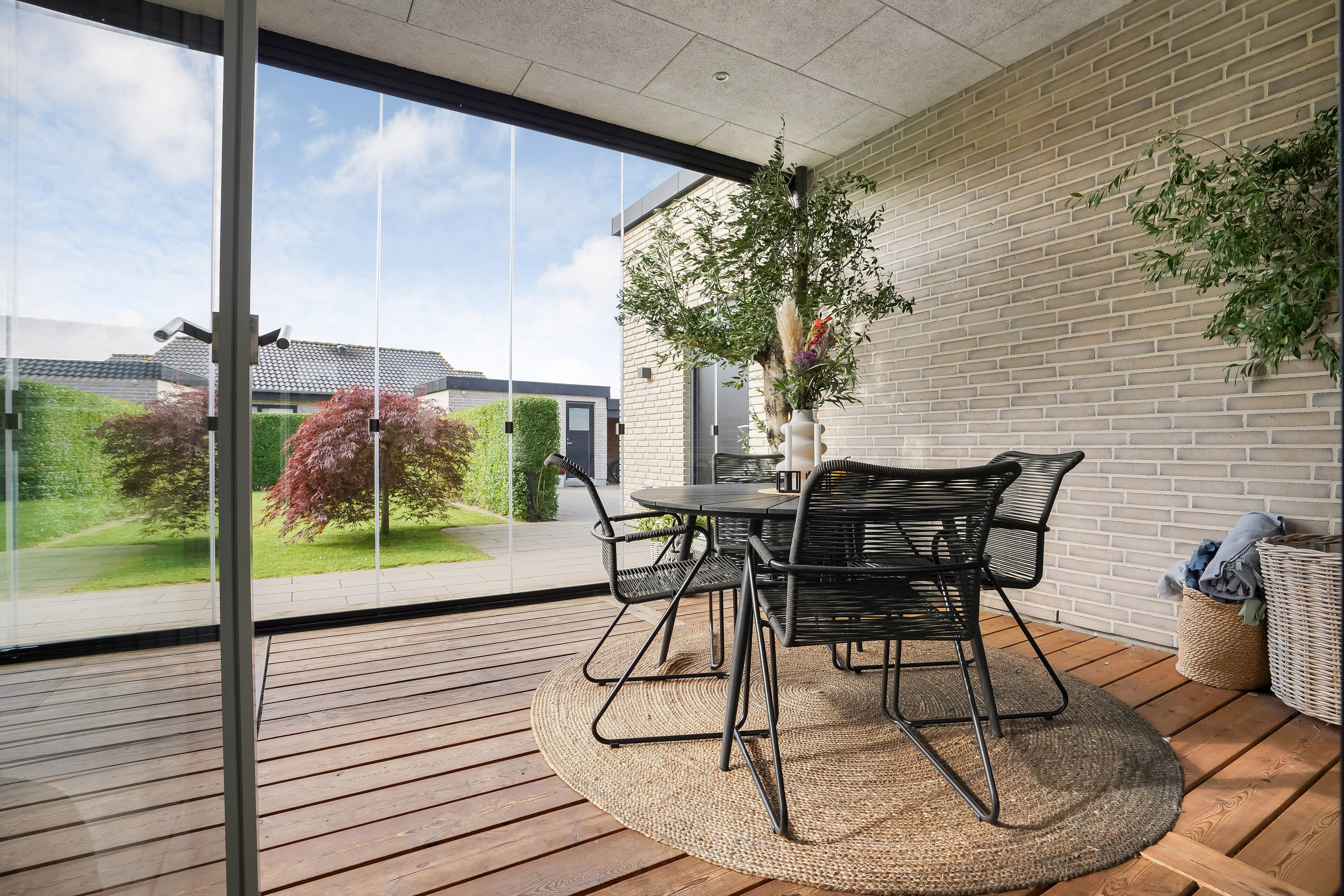 Fremhævet terrasse billede i fuldskærmstilstand. Billede af Hønseringen 5, 7190 Billund