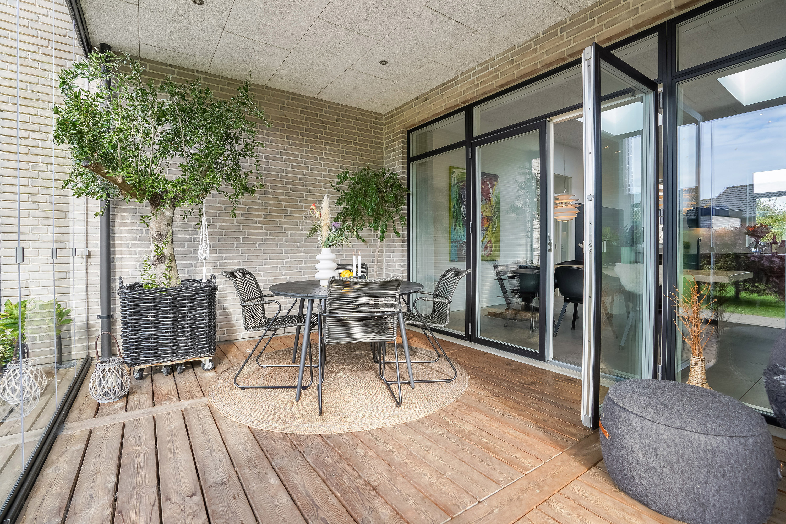 Fremhævet terrasse billede i fuldskærmstilstand. Billede af Hønseringen 5, 7190 Billund