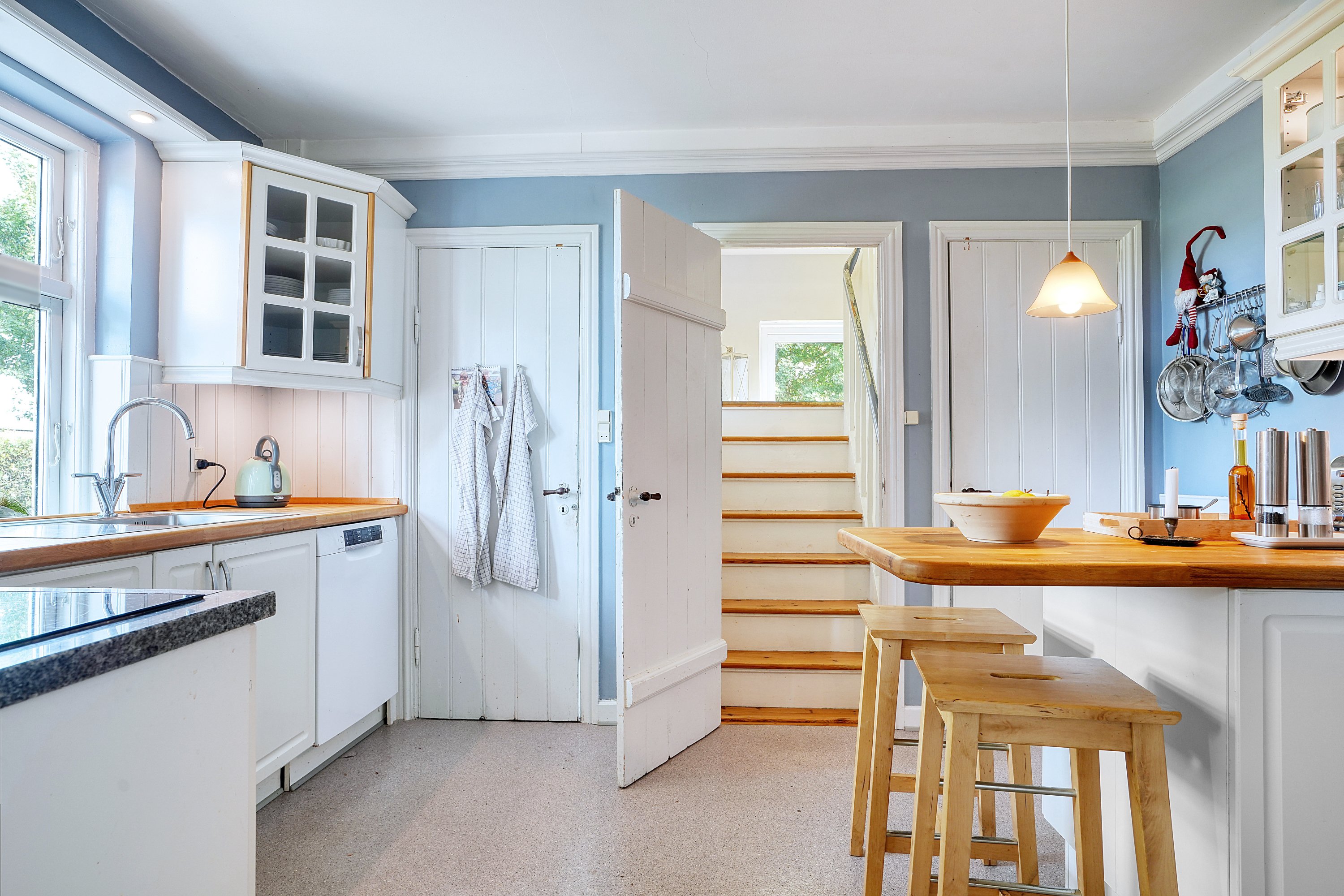 Fremhævet køkken billede i fuldskærmstilstand. Billede af Staslundevej 20, Udby, 4300 Holbæk