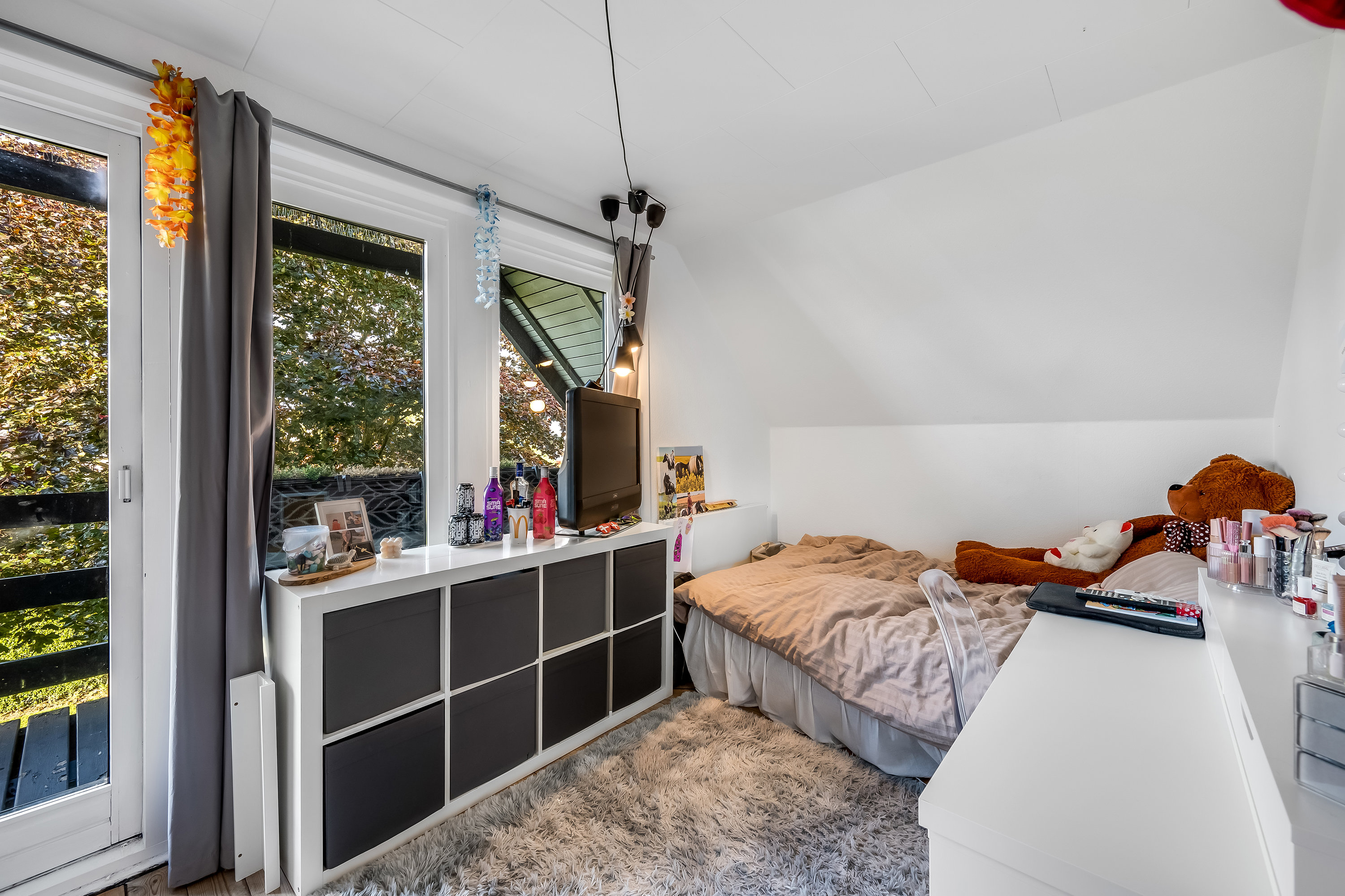 Fremhævet soveværelse billede i fuldskærmstilstand. Billede af Elmegårdsvej 17, Møgeltønder, 6270 Tønder