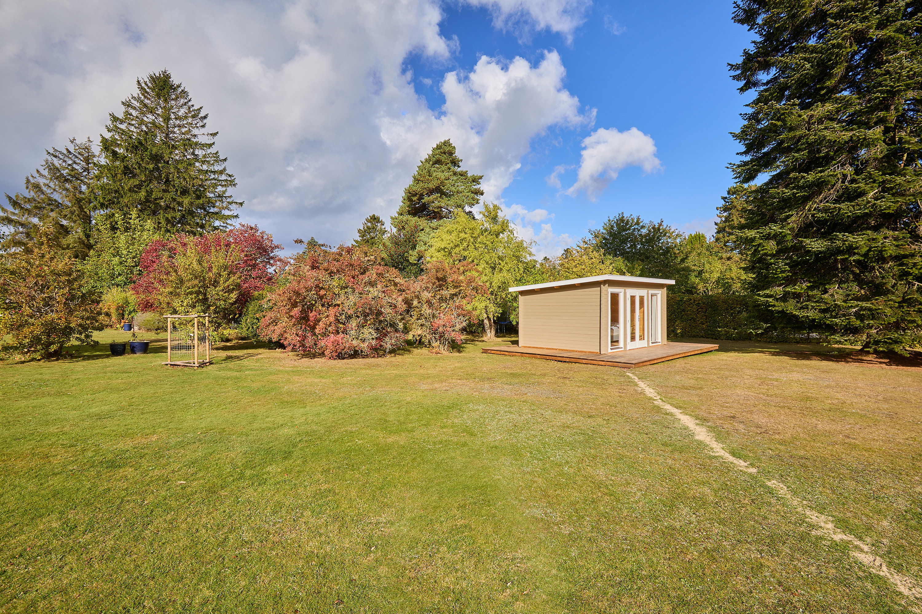 Fremhævet have billede i fuldskærmstilstand. Billede af Strandbovej 18, Landerslev Strand, 3630 Jægerspris