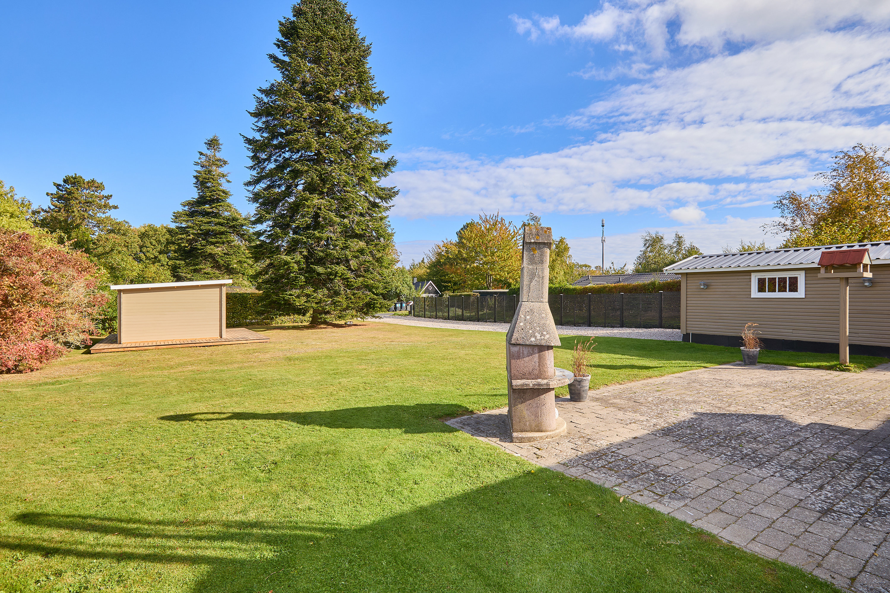 Fremhævet have billede i fuldskærmstilstand. Billede af Strandbovej 18, Landerslev Strand, 3630 Jægerspris