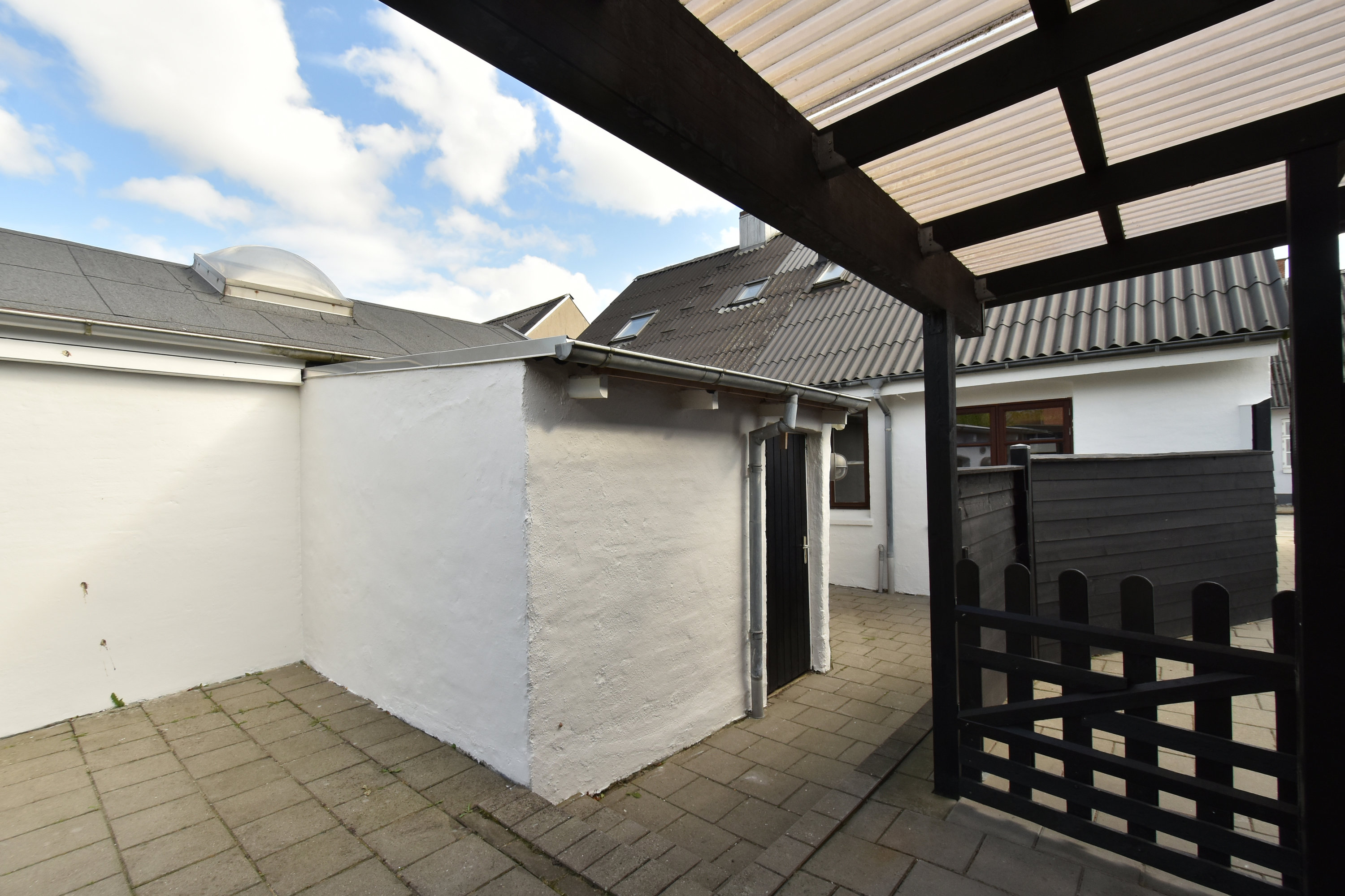 Fremhævet overdækket terrasse billede i fuldskærmstilstand. Billede af Skolegade 67, 7400 Herning