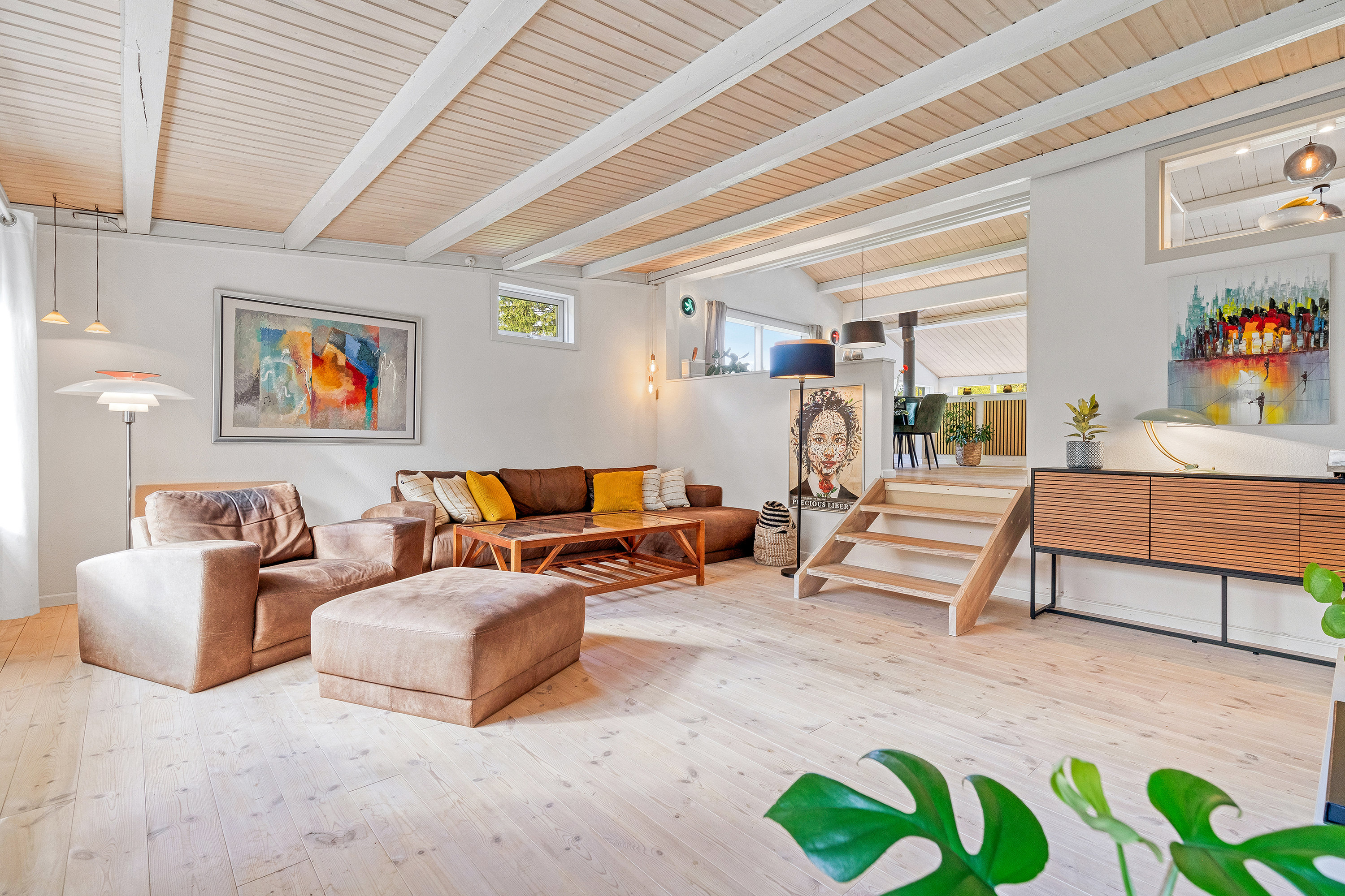 Fremhævet stue billede i fuldskærmstilstand. Billede af Strandbovej 18, Landerslev Strand, 3630 Jægerspris