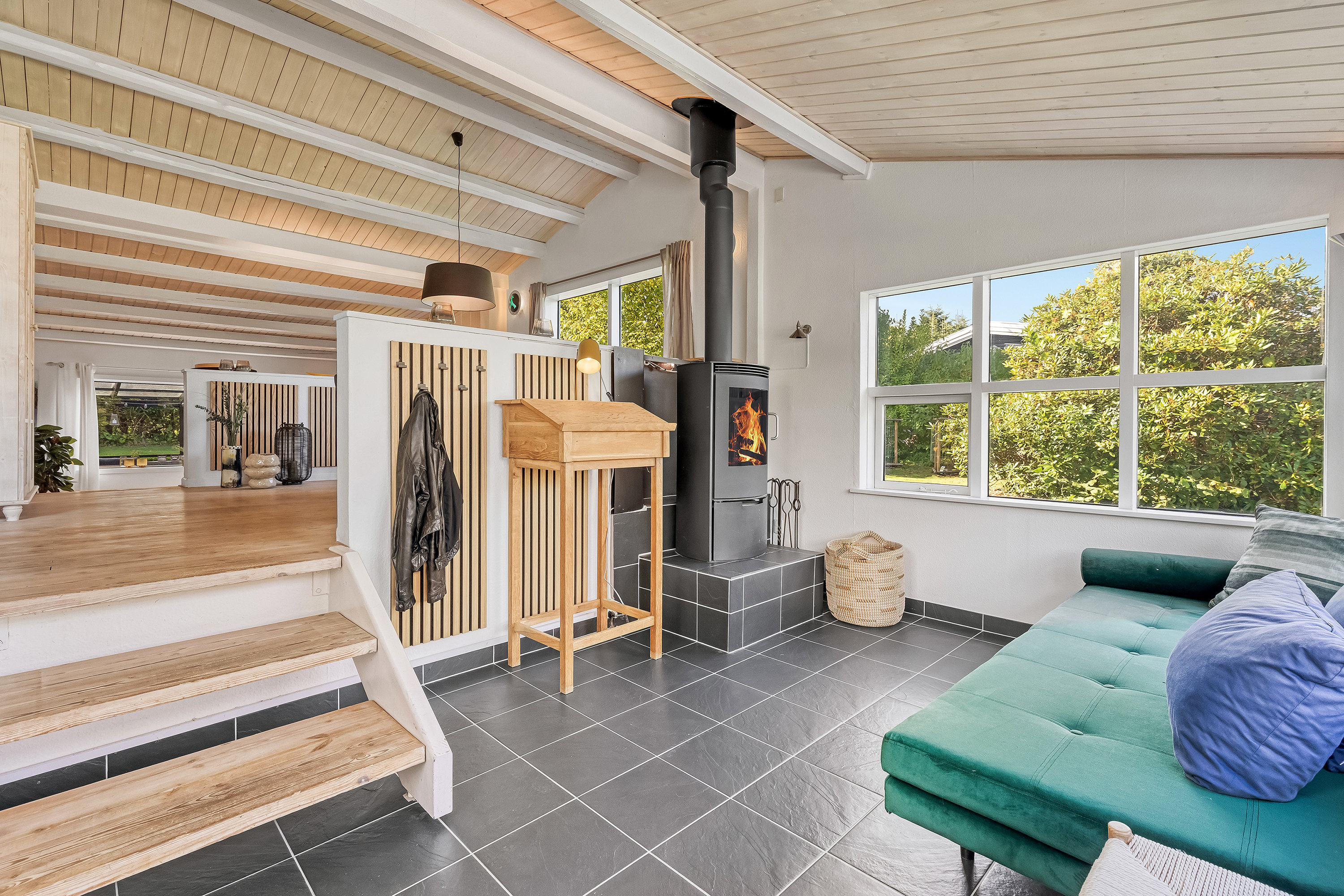 Fremhævet entré billede i fuldskærmstilstand. Billede af Strandbovej 18, Landerslev Strand, 3630 Jægerspris