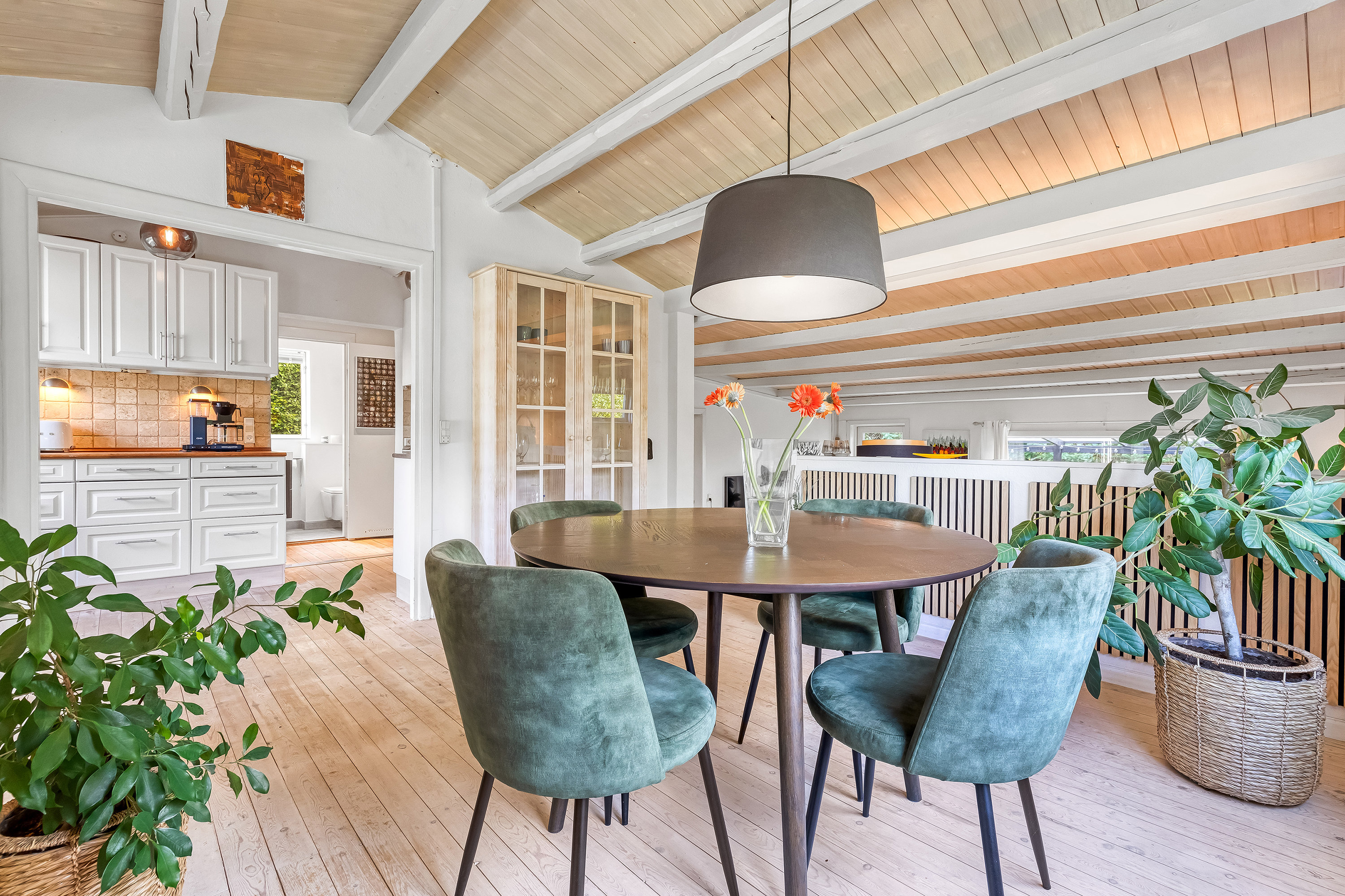 Fremhævet alrum billede i fuldskærmstilstand. Billede af Strandbovej 18, Landerslev Strand, 3630 Jægerspris