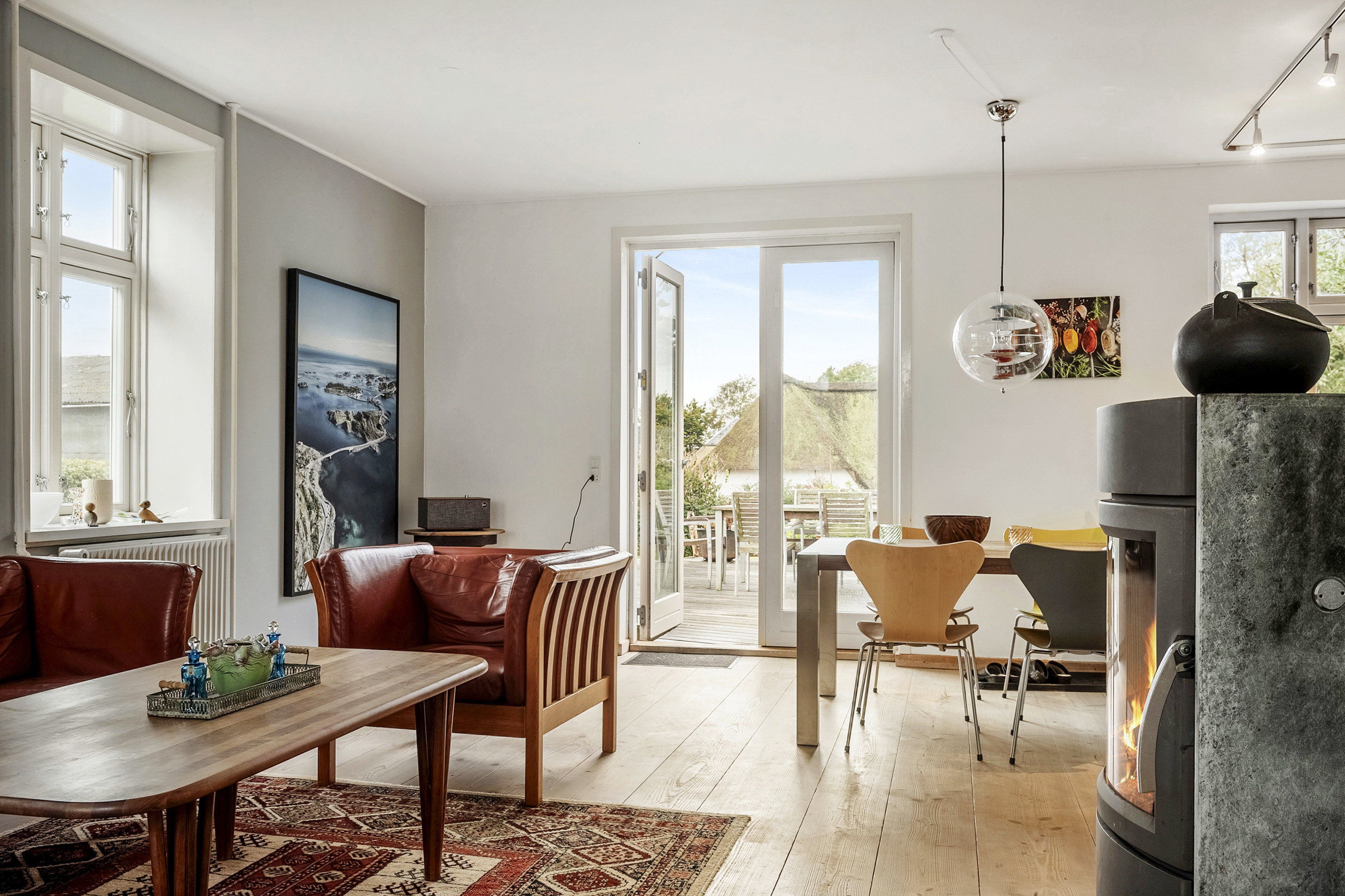 Fremhævet stue billede i fuldskærmstilstand. Billede af Søndermark 2, Røllum, 6200 Aabenraa