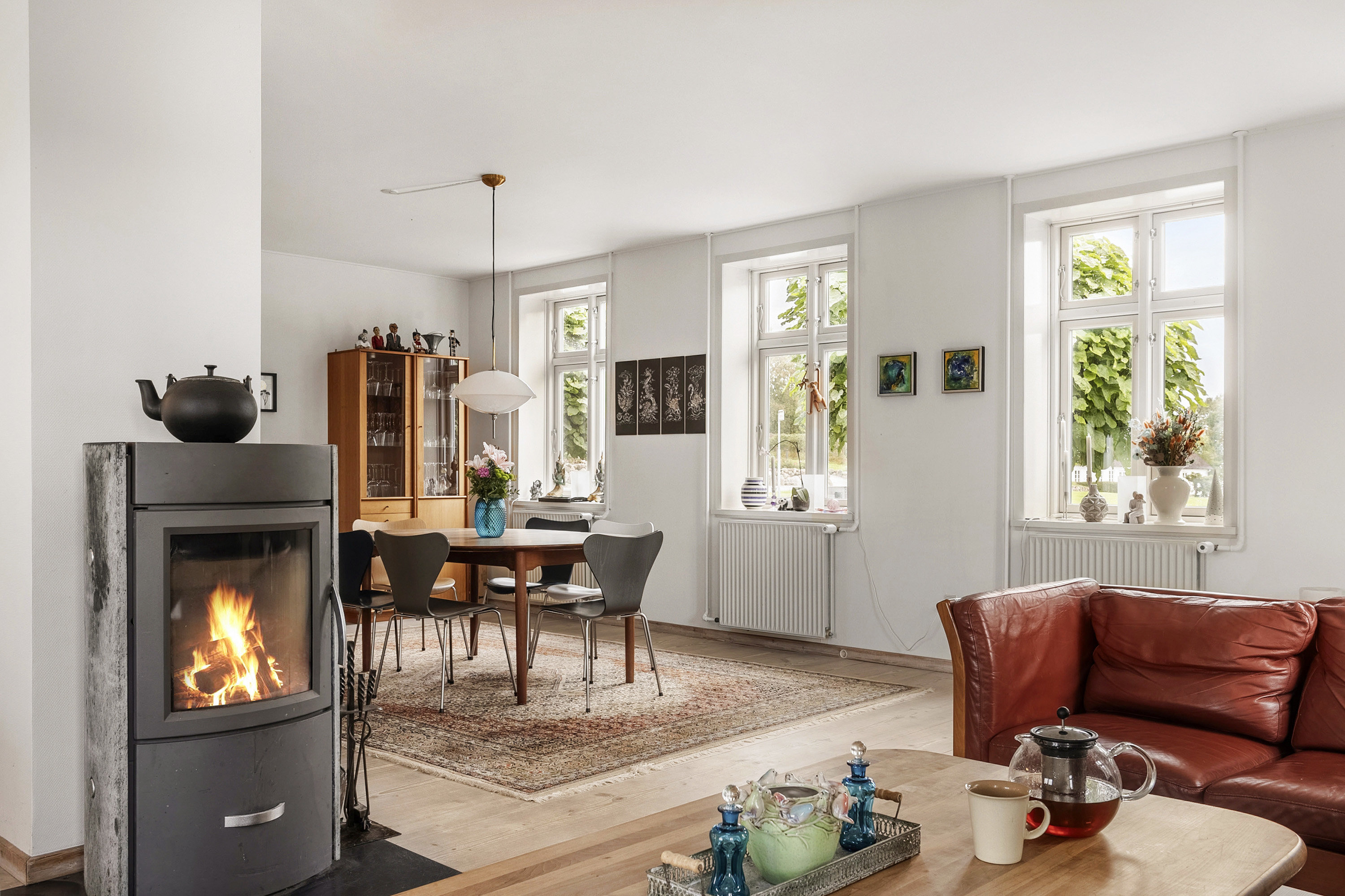 Fremhævet stue billede i fuldskærmstilstand. Billede af Søndermark 2, Røllum, 6200 Aabenraa