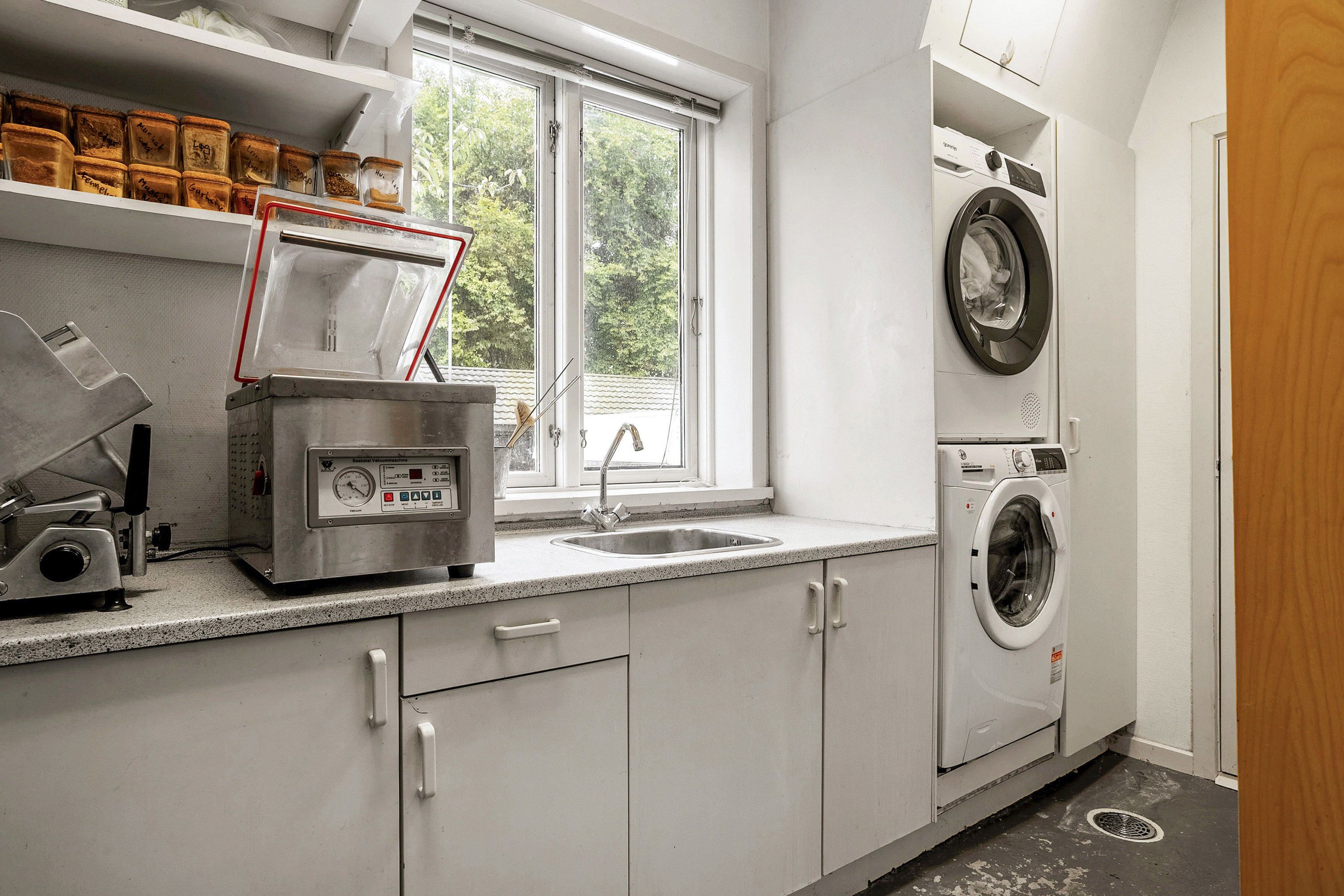 Fremhævet værelse billede i fuldskærmstilstand. Billede af Søndermark 2, Røllum, 6200 Aabenraa