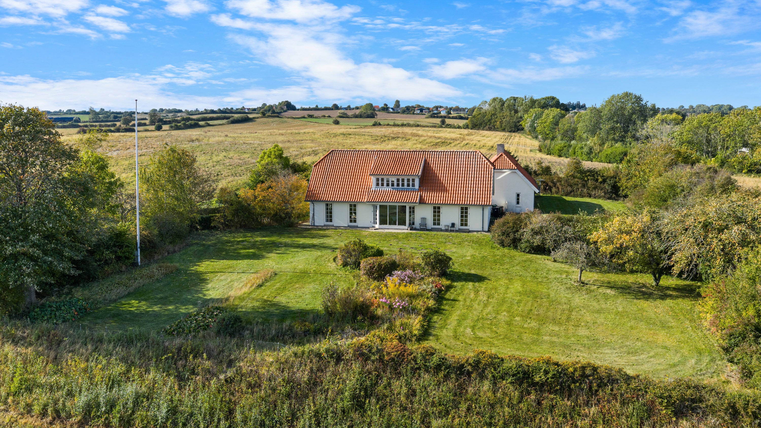 Miniaturebillede 1: luftfoto. Billede af Bjernevej 76, 5600 Faaborg