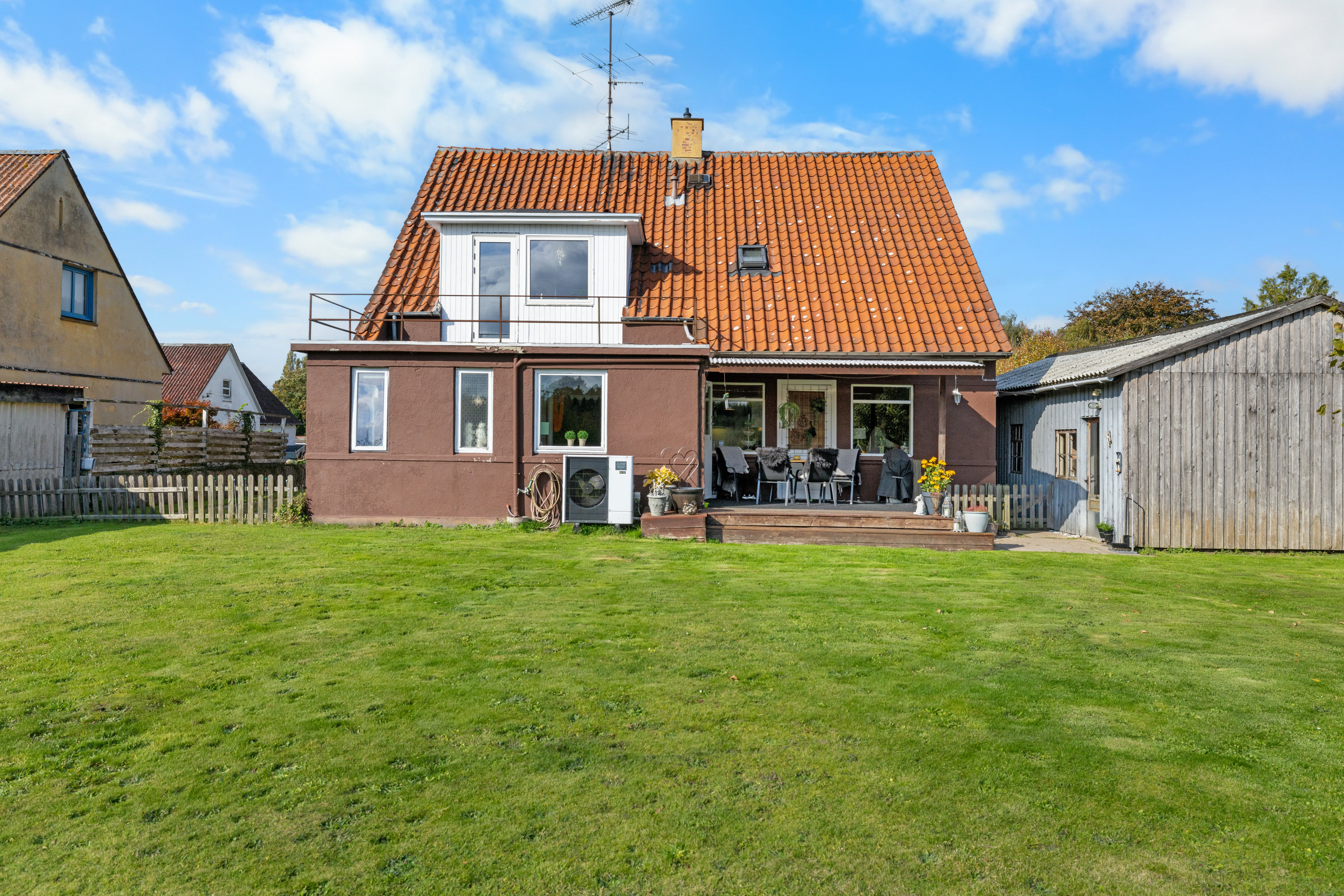 Fremhævet facade billede i fuldskærmstilstand. Billede af Bygaden 57, Håstrup, 5600 Faaborg