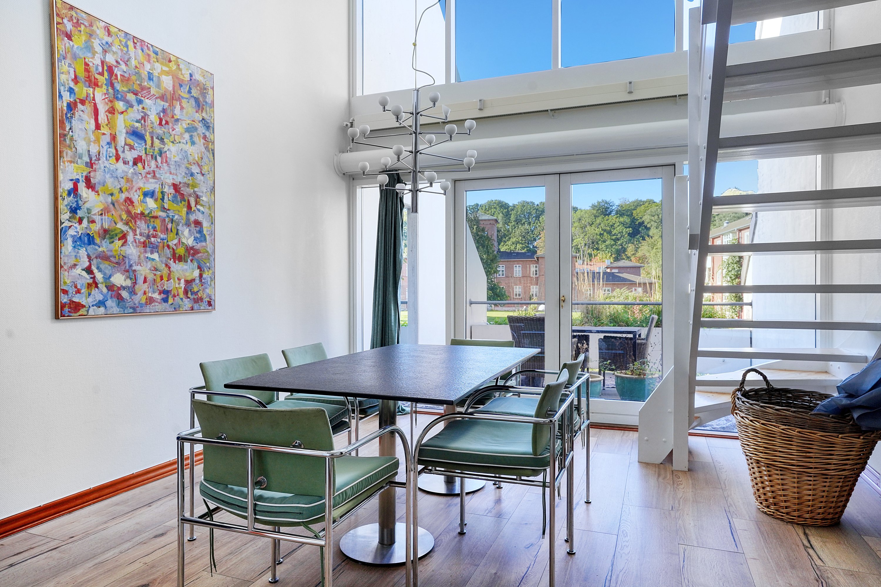 Fremhævet køkken/alrum billede i fuldskærmstilstand. Billede af Nordre Strandvej 2F, 1. 612., 3000 Helsingør