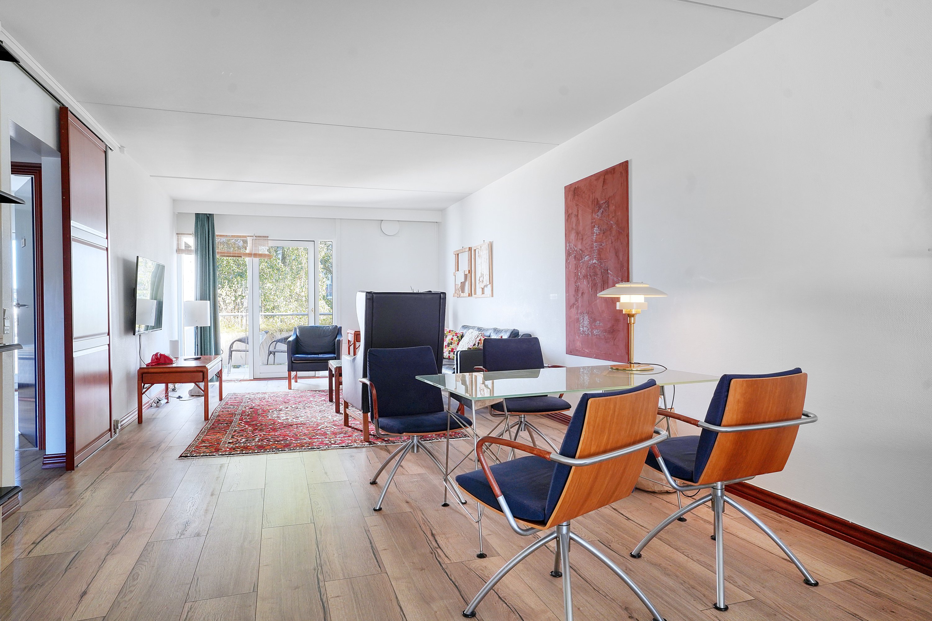 Fremhævet stue billede i fuldskærmstilstand. Billede af Nordre Strandvej 2F, 1. 612., 3000 Helsingør