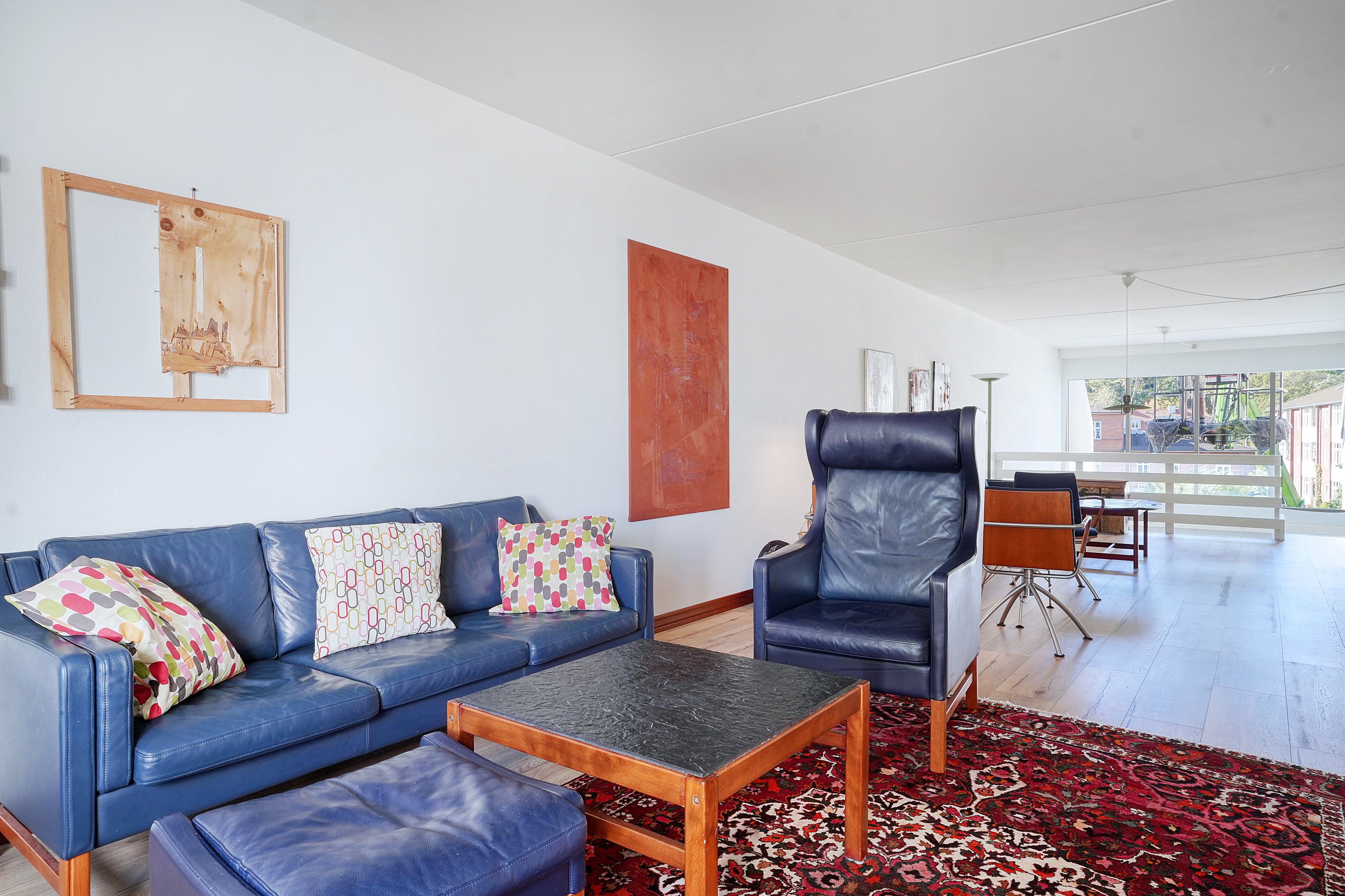 Fremhævet stue billede i fuldskærmstilstand. Billede af Nordre Strandvej 2F, 1. 612., 3000 Helsingør