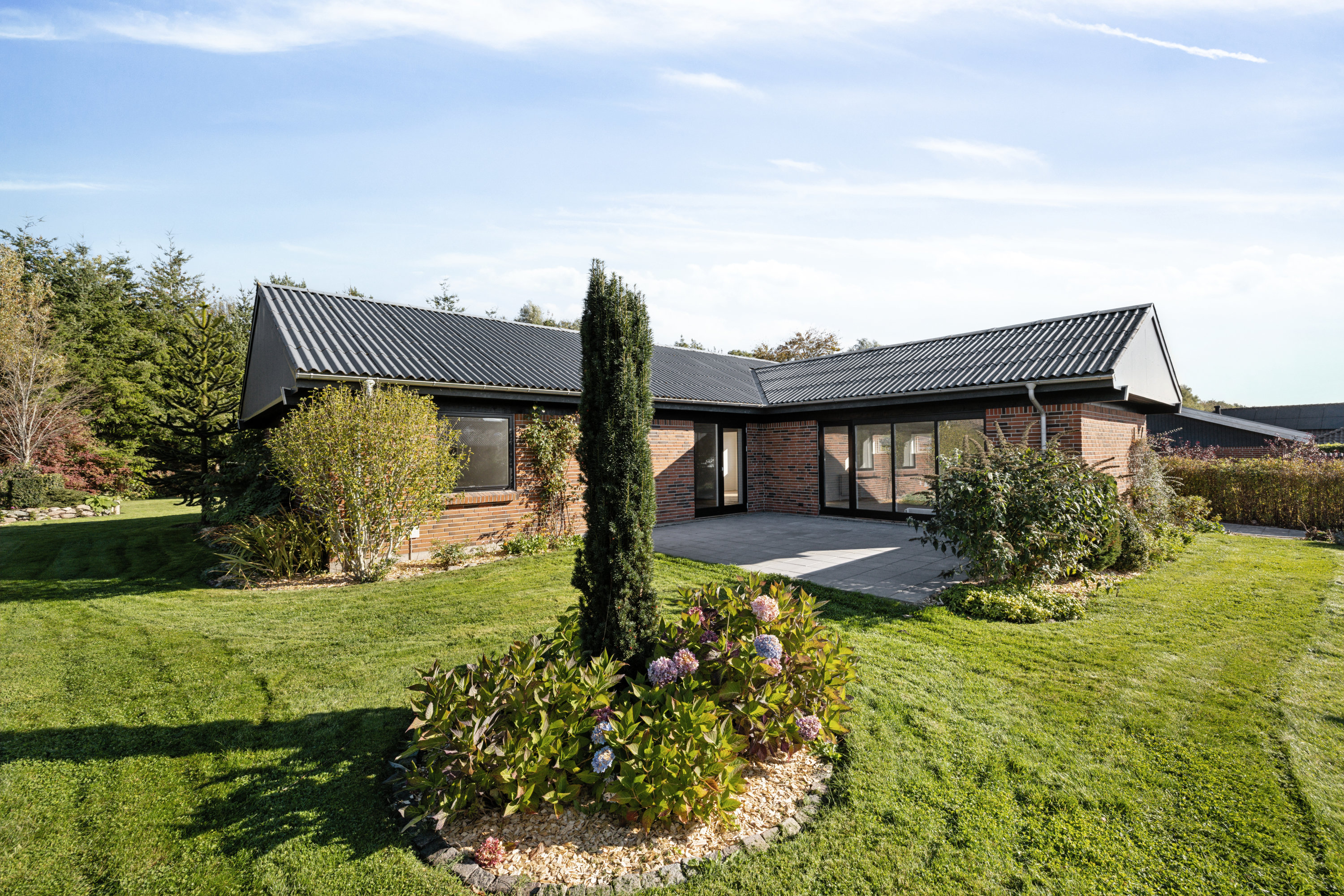 Fremhævet ejendom 1 billede i fuldskærmstilstand. Billede af Hedeskrænten 9, 8800 Viborg