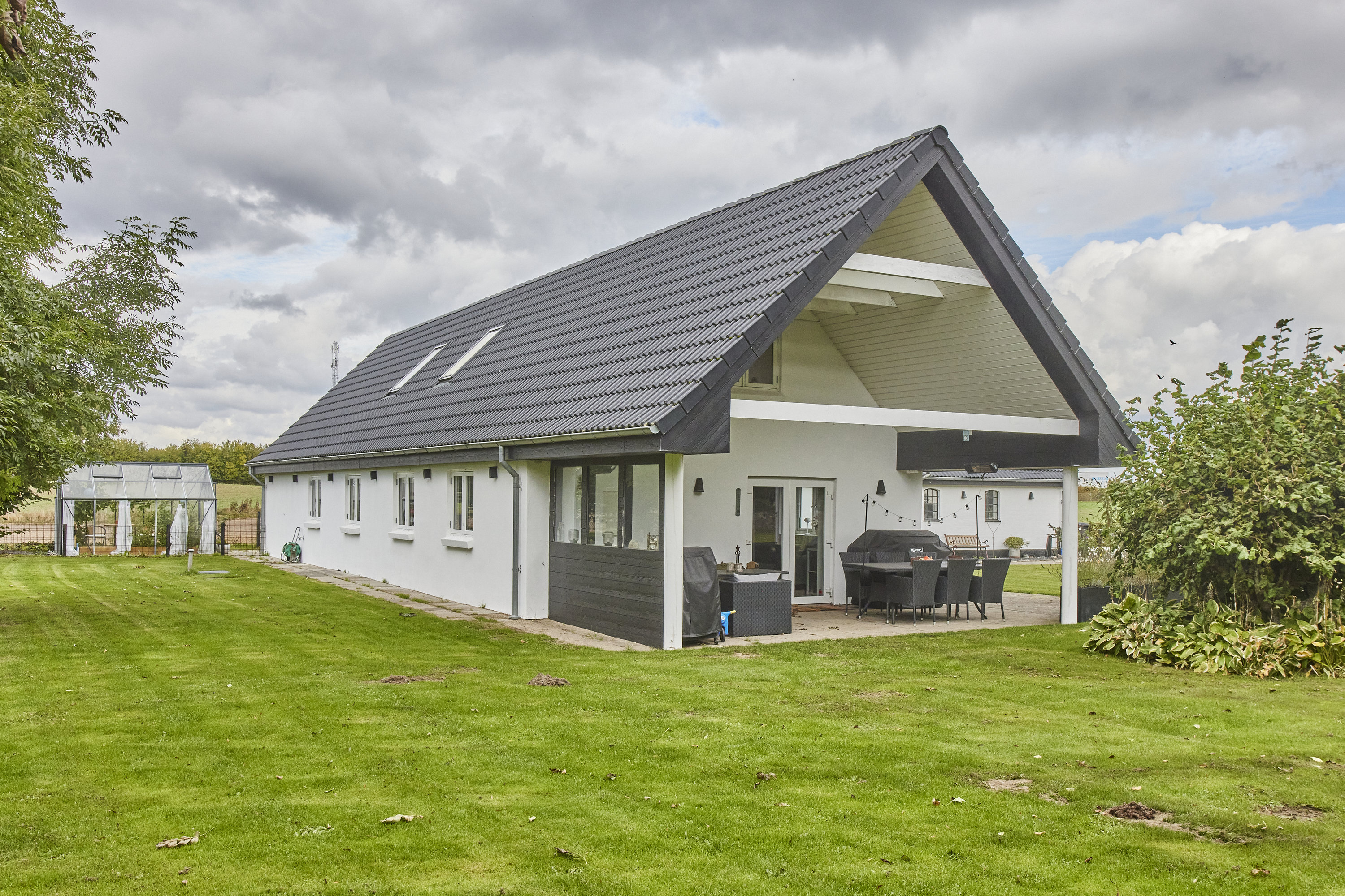 Fremhævet have billede i fuldskærmstilstand. Billede af Eriksborgvej 46, Grauballe, 8600 Silkeborg