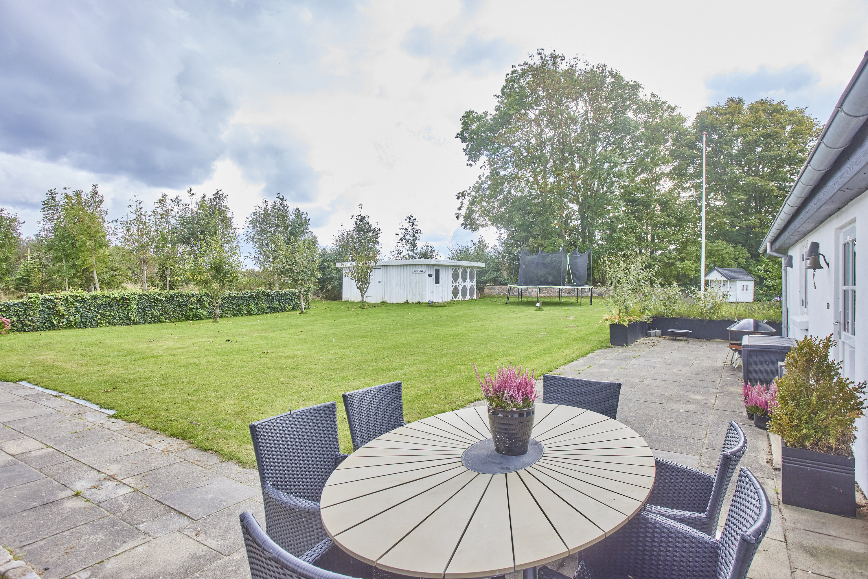 Fremhævet terrasse billede i fuldskærmstilstand. Billede af Eriksborgvej 46, Grauballe, 8600 Silkeborg